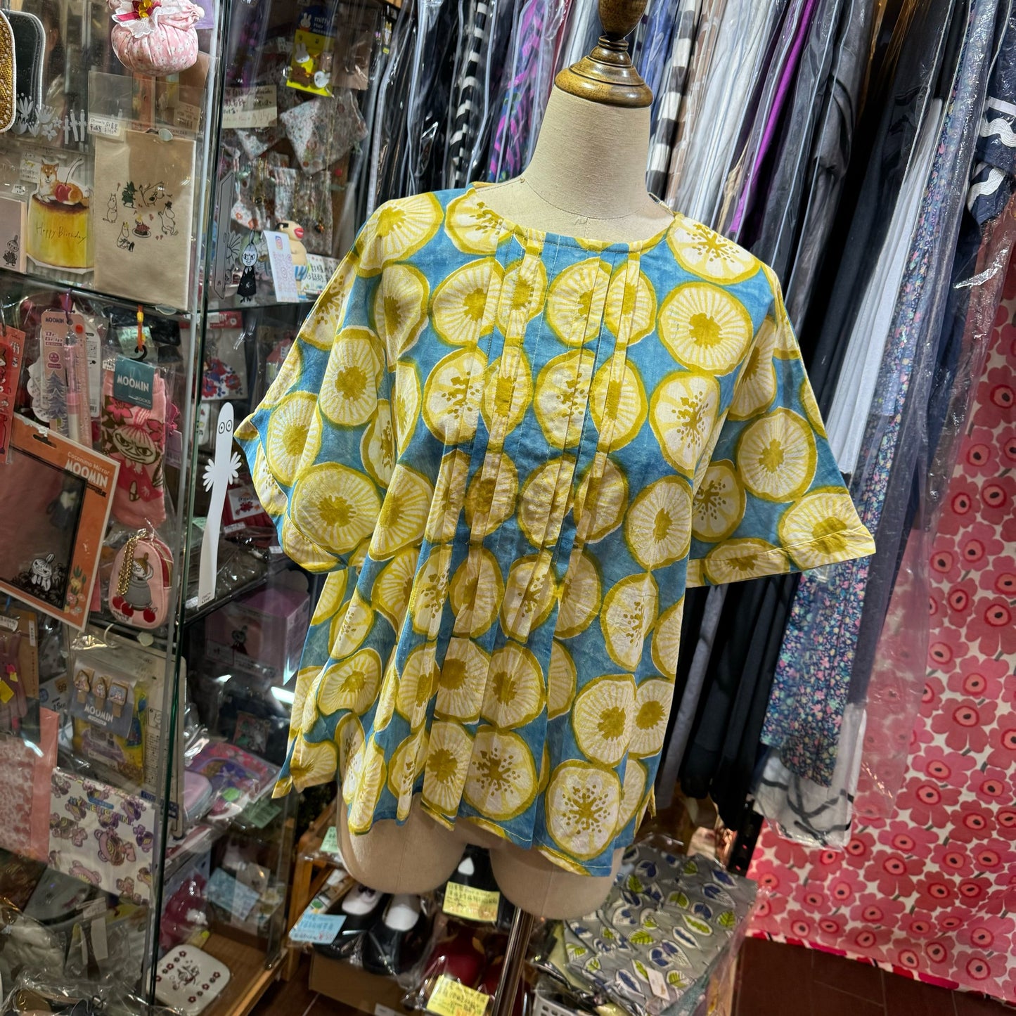 EXTRA20- Artipur Cats and Lemon Top, 2 Patterns, made in India