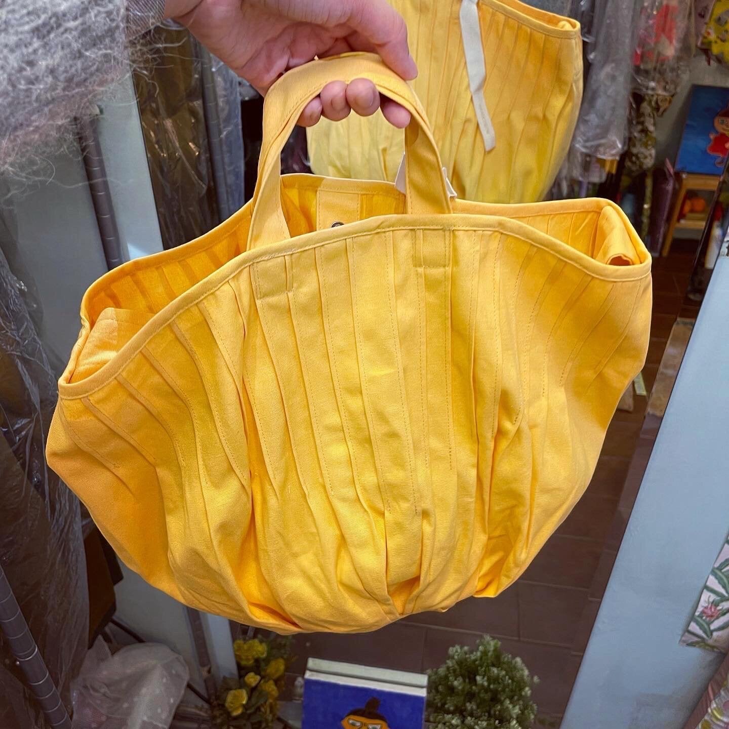 Sale- Anvocoeur 2Way Yellow Bag
