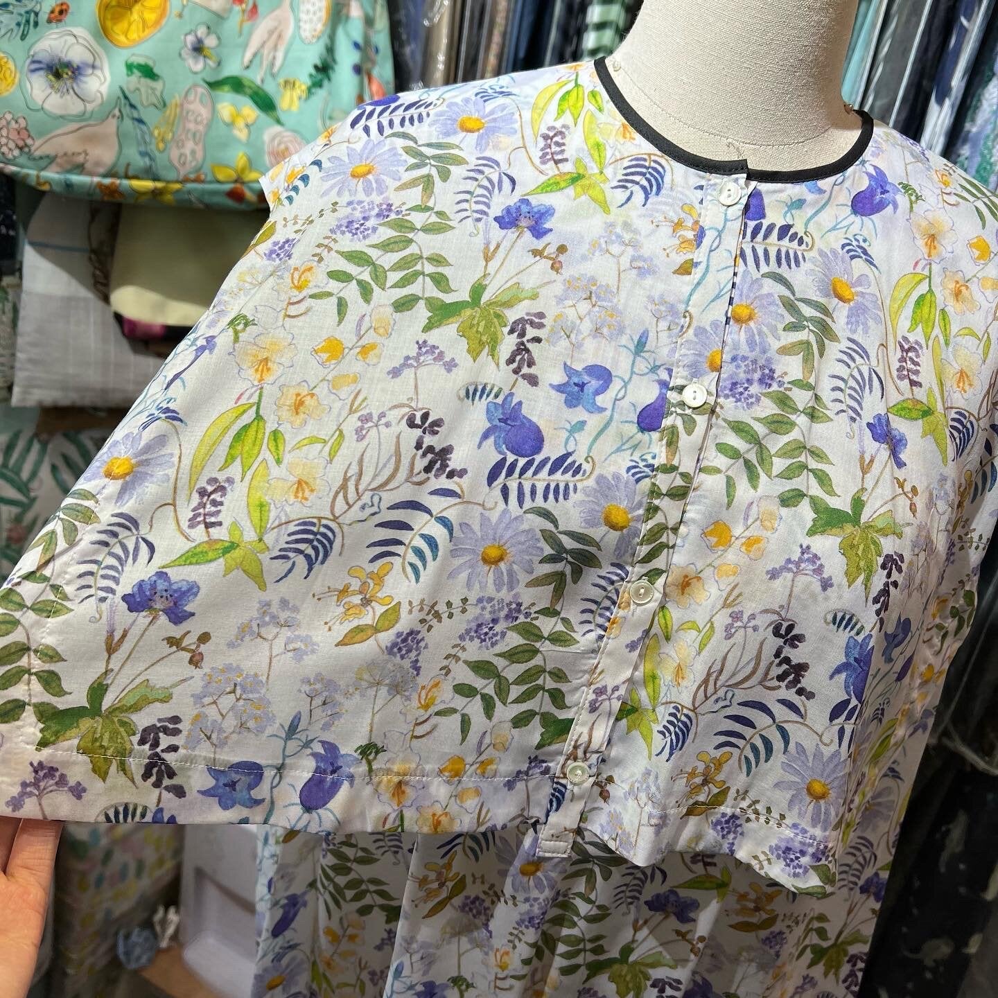 EXTRA20- Bon Vieux Temps Floral Vest Top, made in Japan