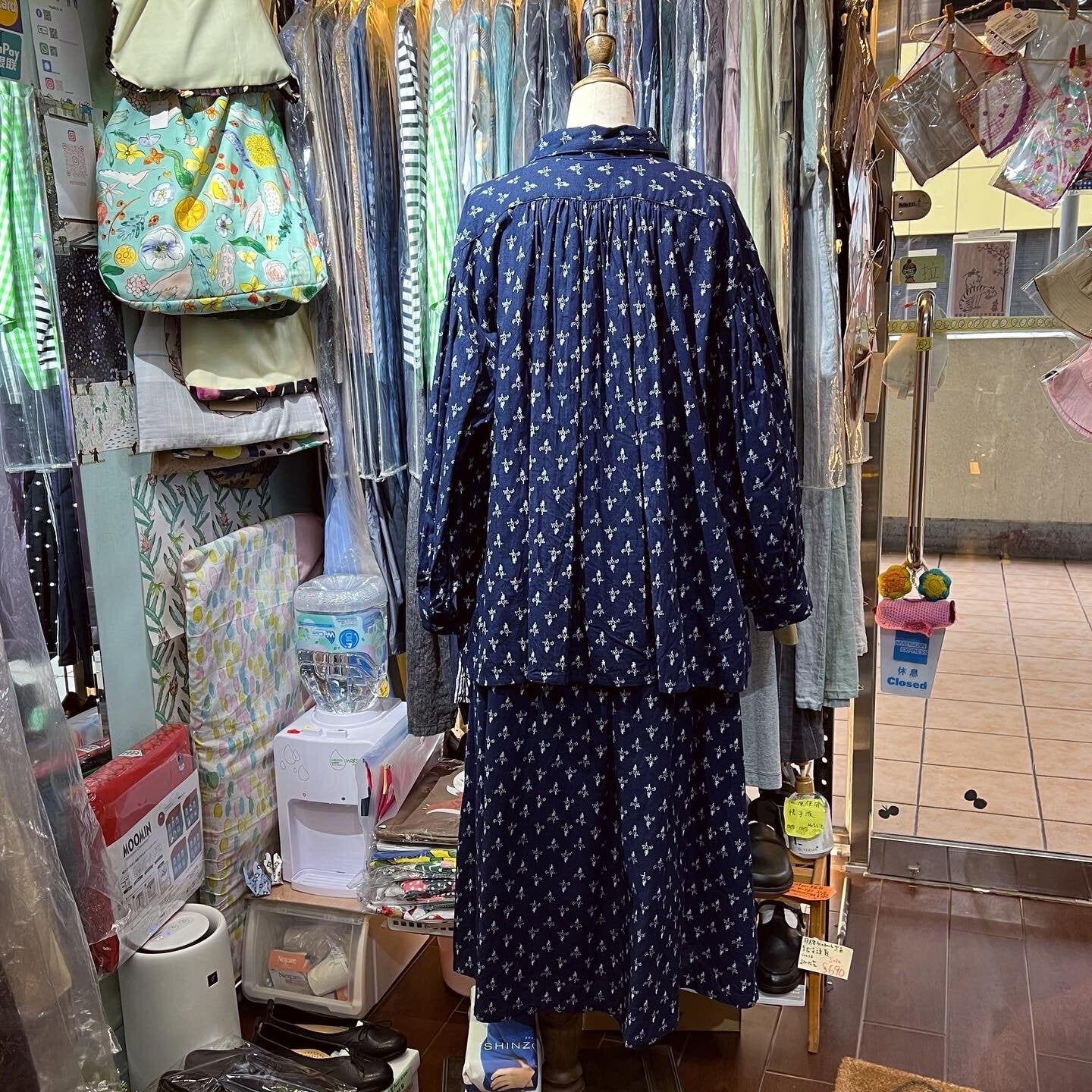EXTRA20- ichi Floral Print Navy Skirt, made in Vietnam