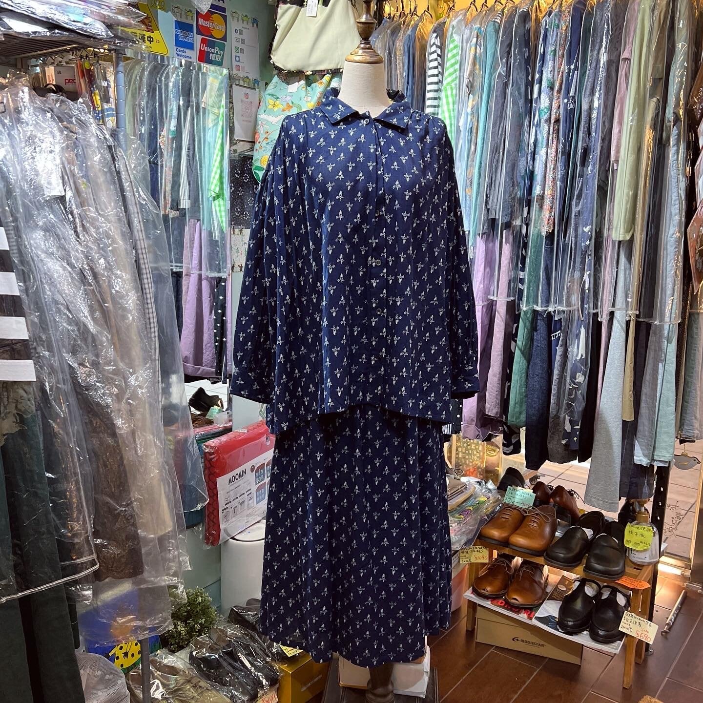 EXTRA20- ichi Floral Print Navy Skirt, made in Vietnam