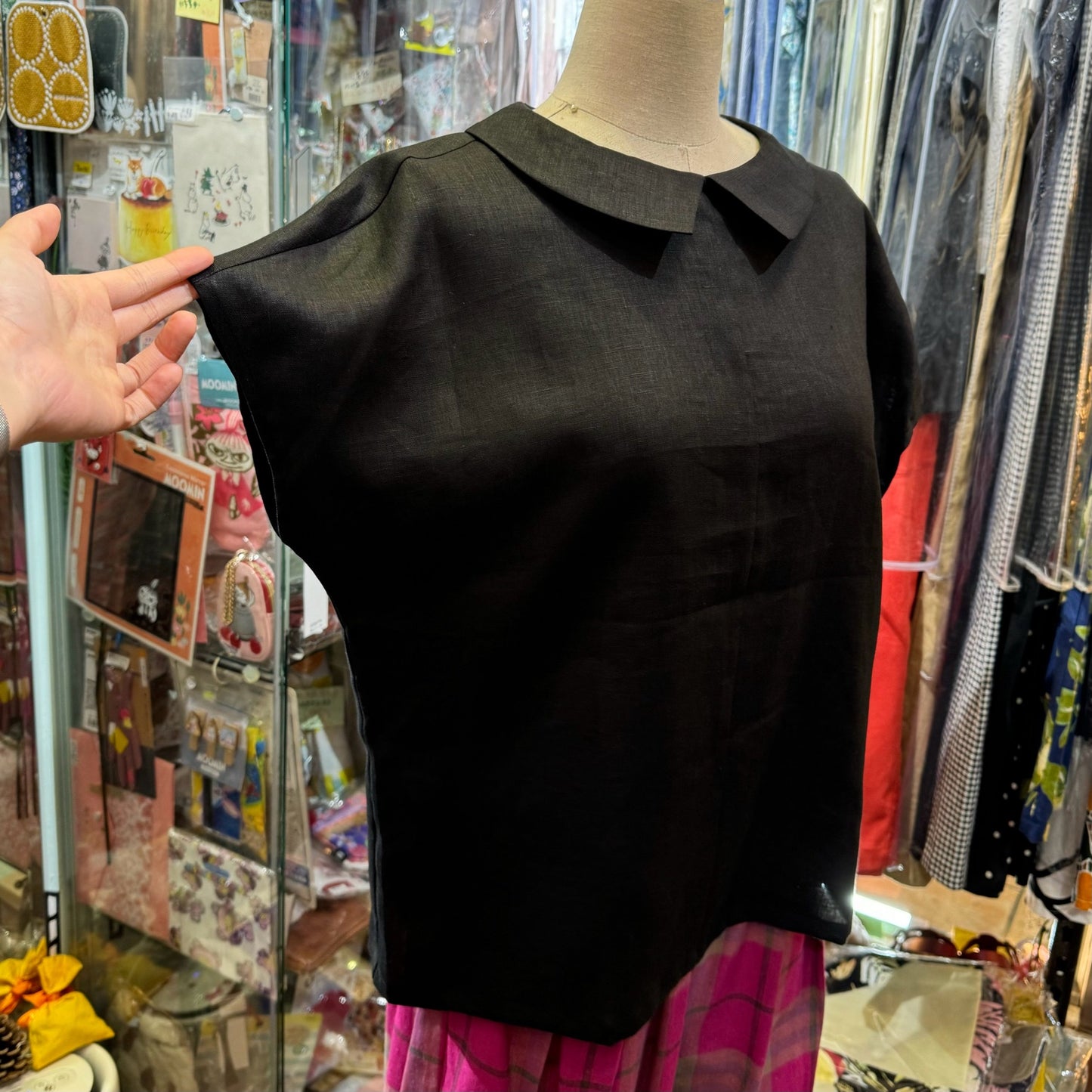 Vent d Ouest Black Linen Top, made in Japan