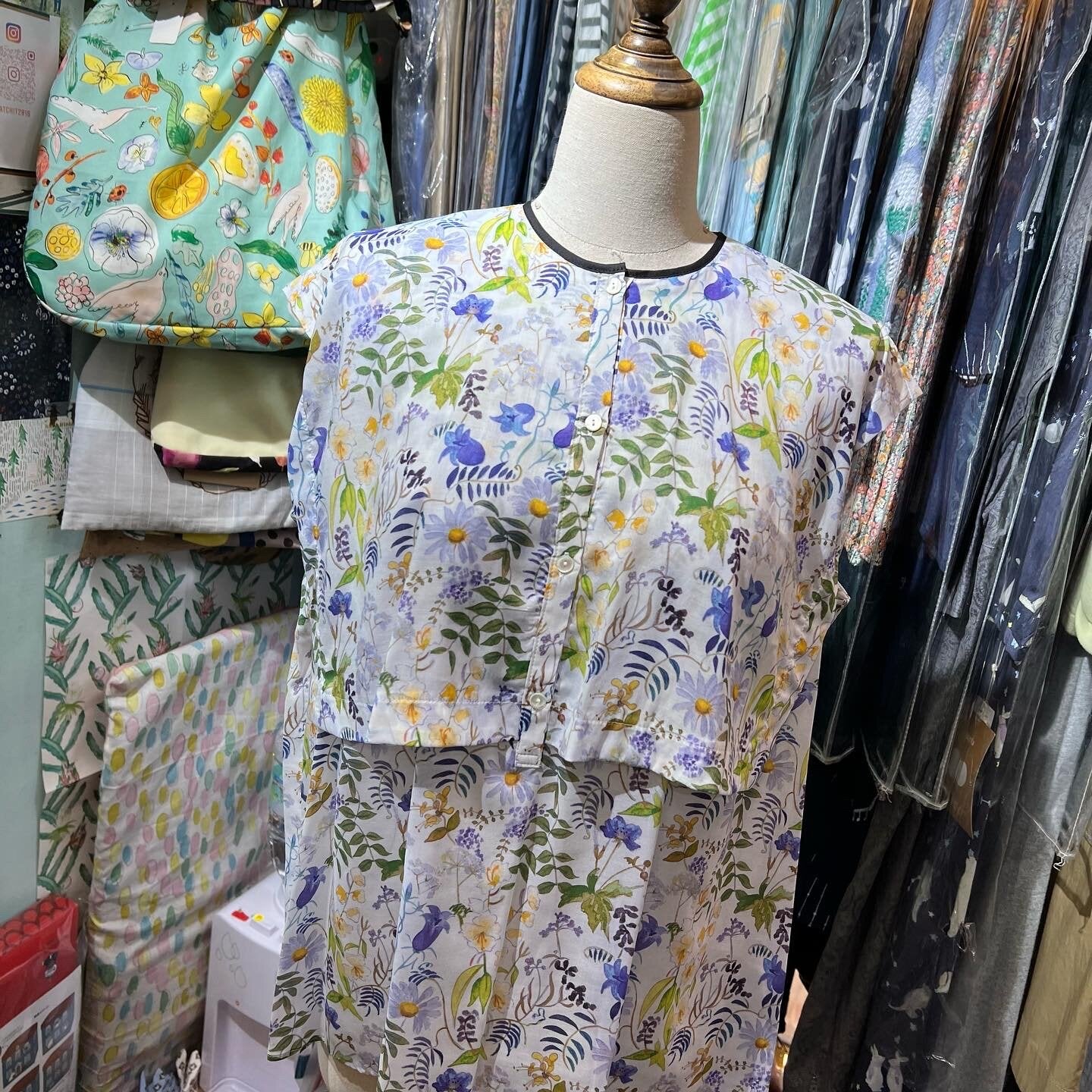 EXTRA20- Bon Vieux Temps Floral Vest Top, made in Japan