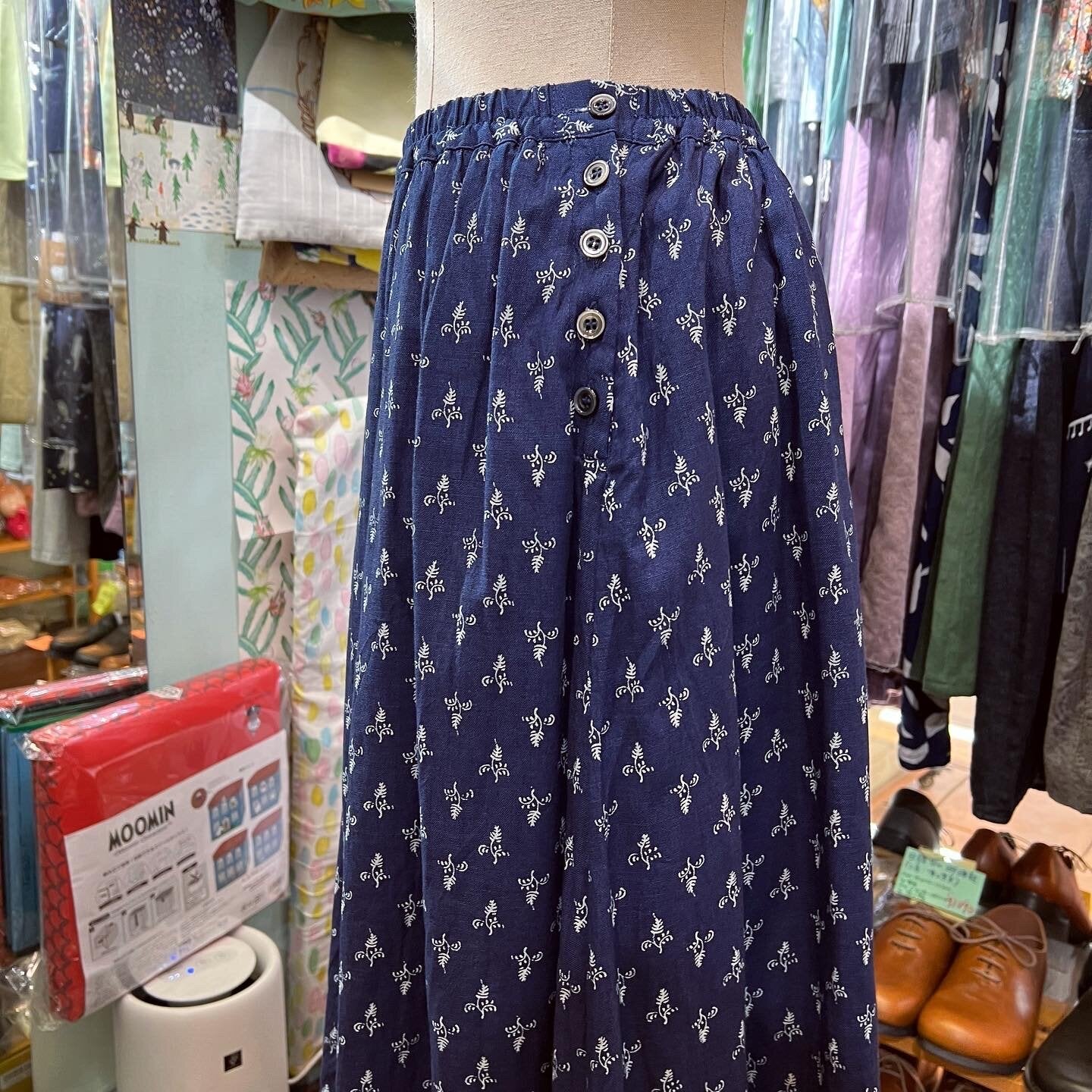EXTRA20- ichi Floral Print Navy Skirt, made in Vietnam