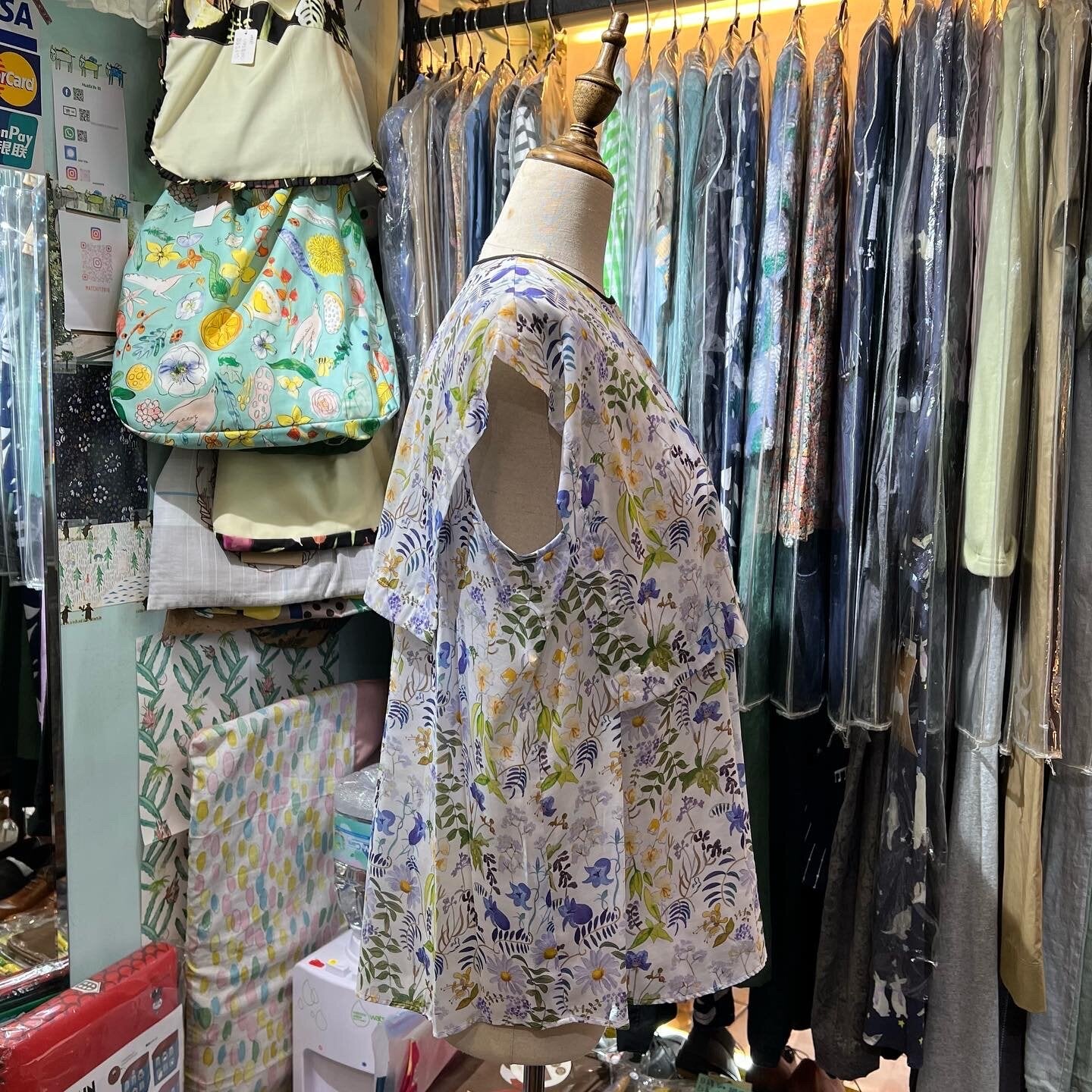 EXTRA20- Bon Vieux Temps Floral Vest Top, made in Japan