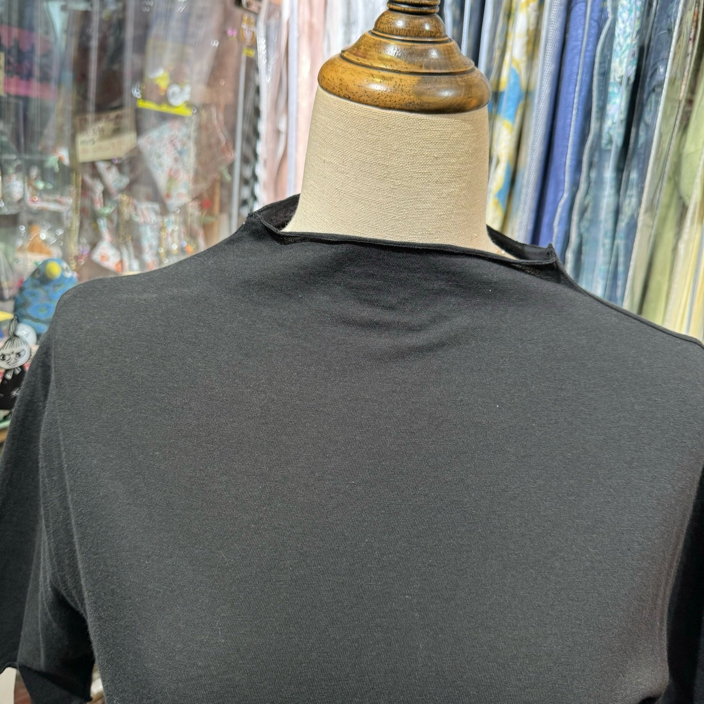 Sale- Lueuf Ruffles Top, T-shirt, 4 Colors, made in Japan
