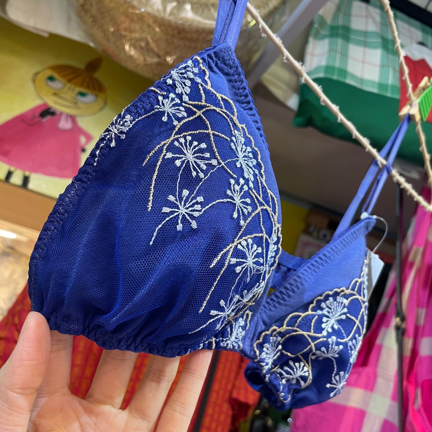 Sale- Une nana cool Navy Lace Set (Wireless Bra and Underwear), made in Japan