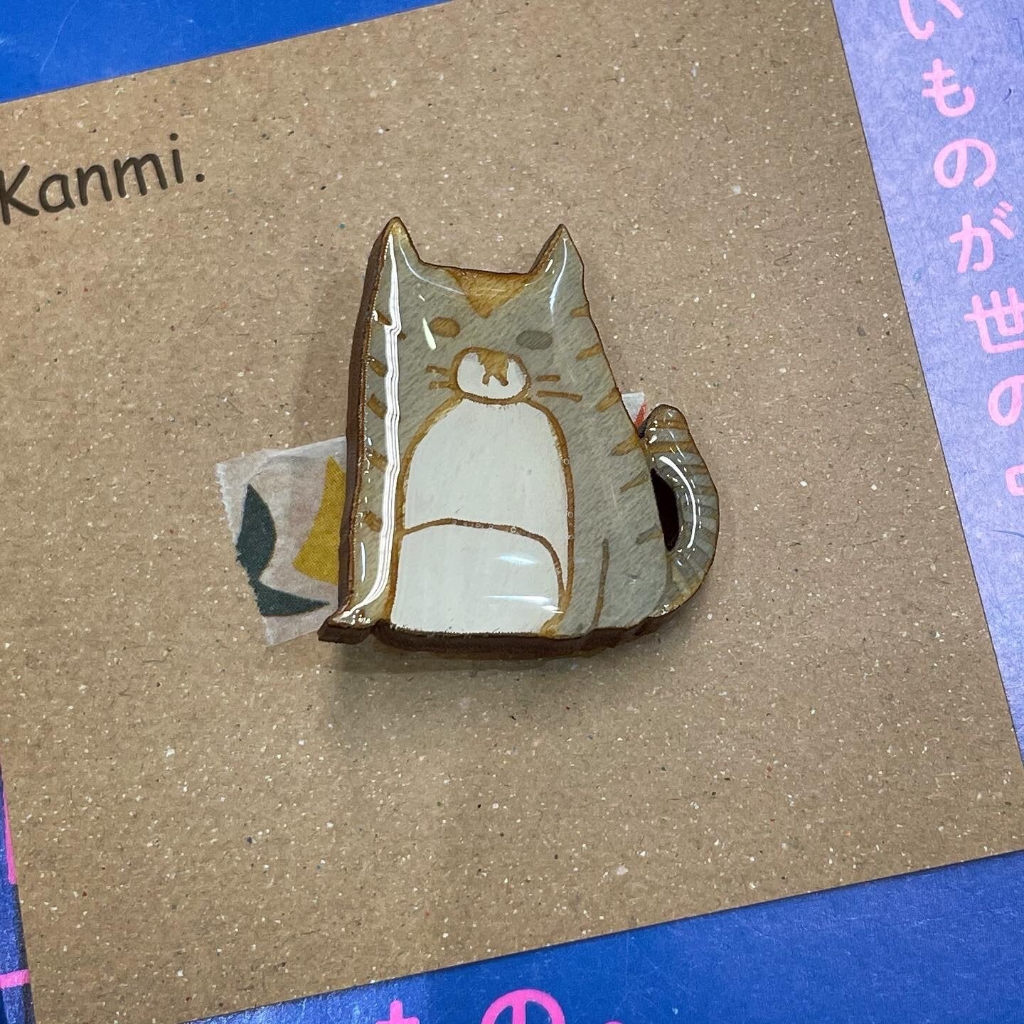 Kanmi Cats Wooden brooches, made in Japan