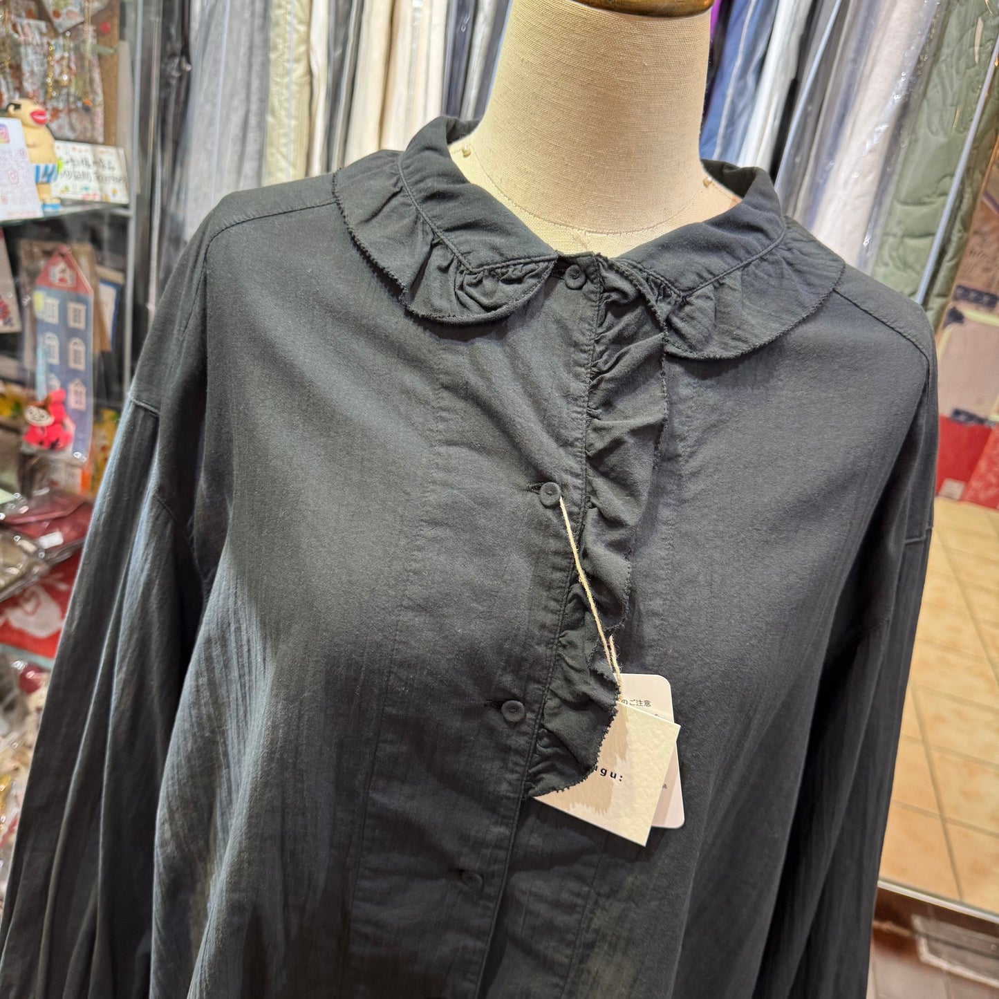 EXTRA20- Tumugu Black Ruffles Shirt