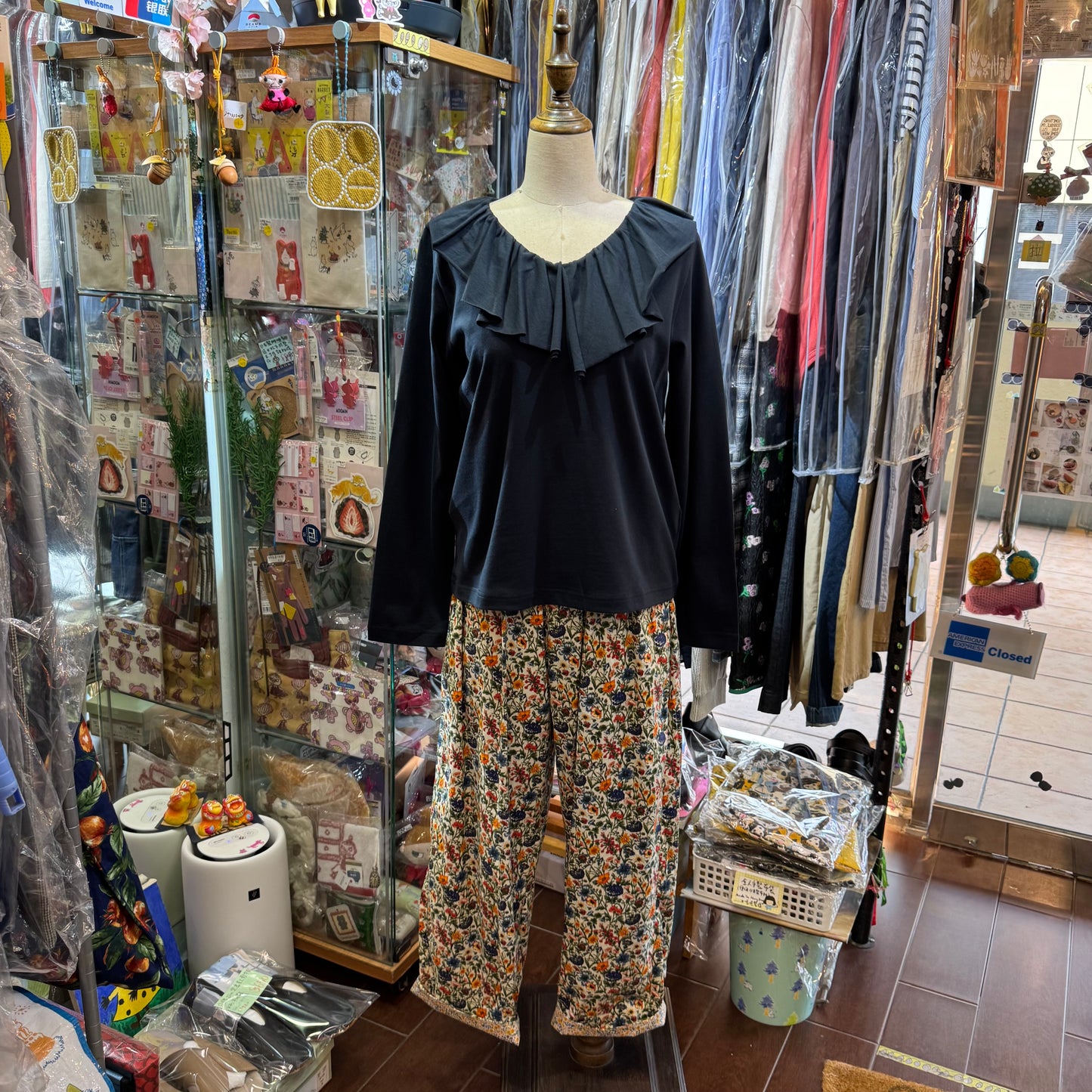 Mizuiro Ind Frill Top, 2 Colors, made in Japan