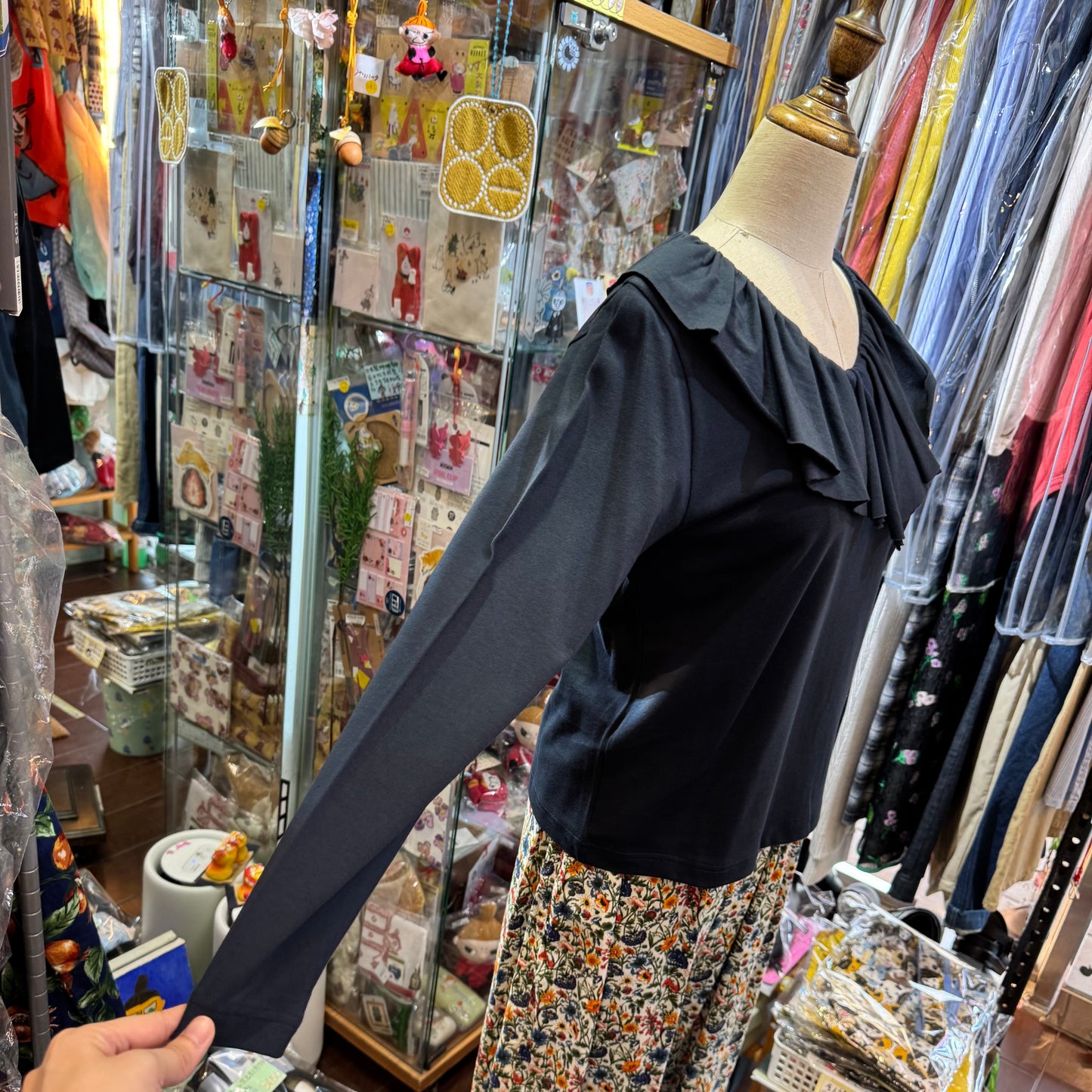 Mizuiro Ind Frill Top, 2 Colors, made in Japan