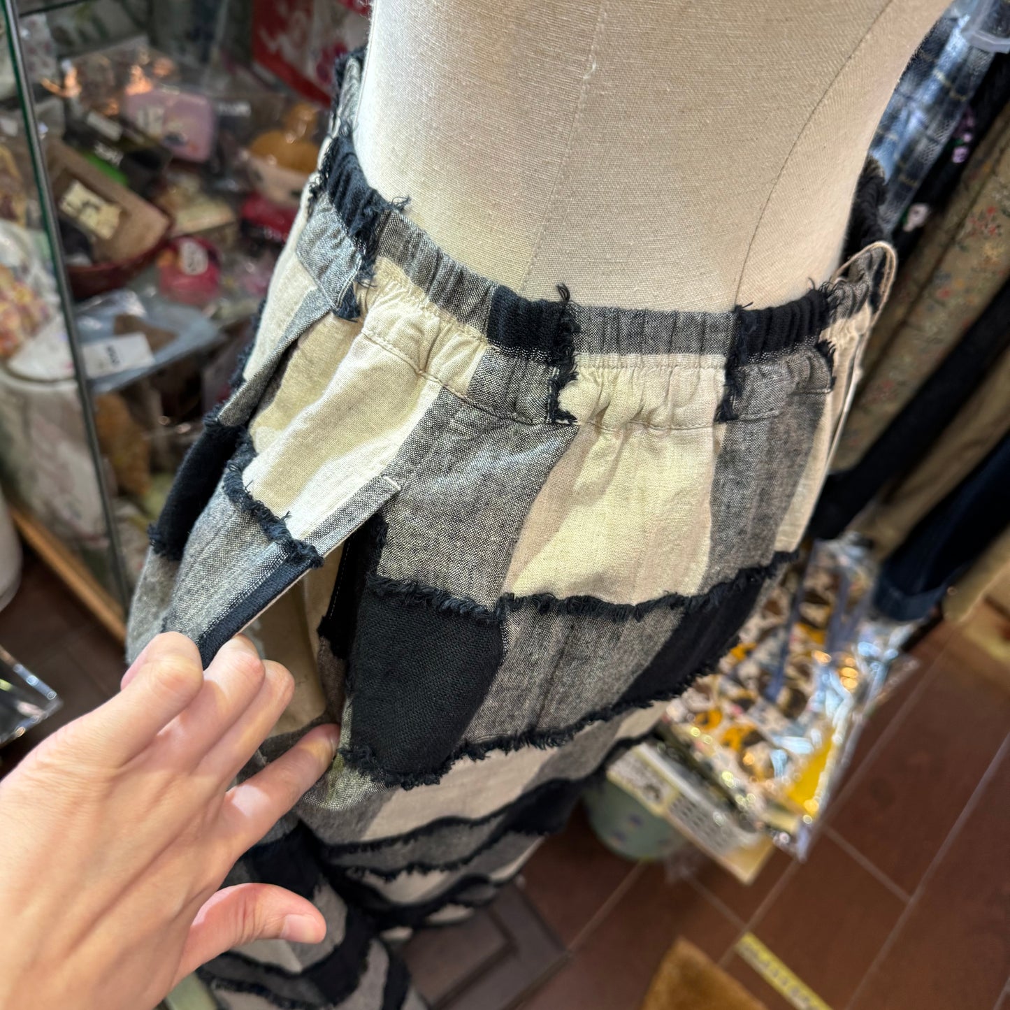 Tumugu Black X Natural Checked Wide-leg Pants