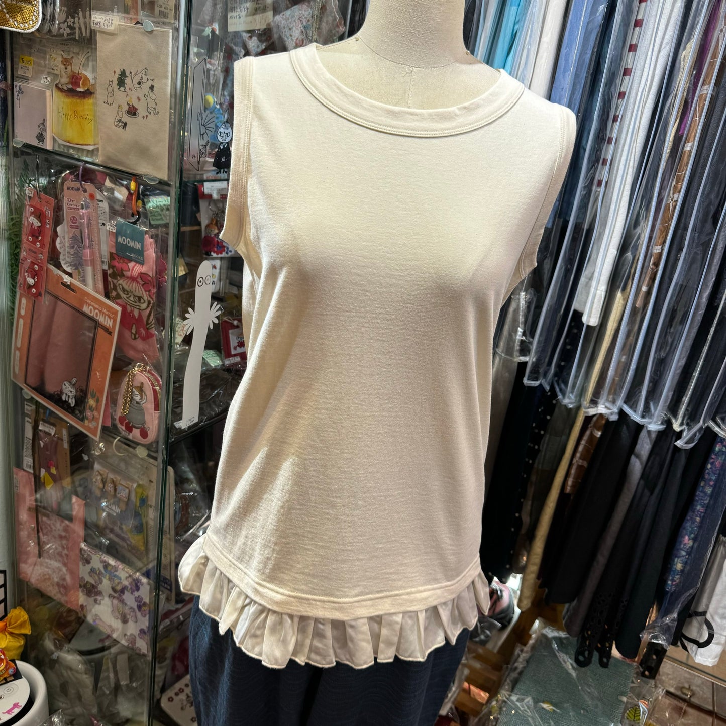 Sale- Nouvelles Du Paradis Ruffles Vest, 3 Colors, made in Japan