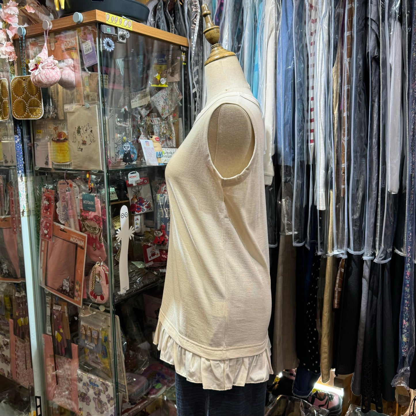 Sale- Nouvelles Du Paradis Ruffles Vest, 3 Colors, made in Japan