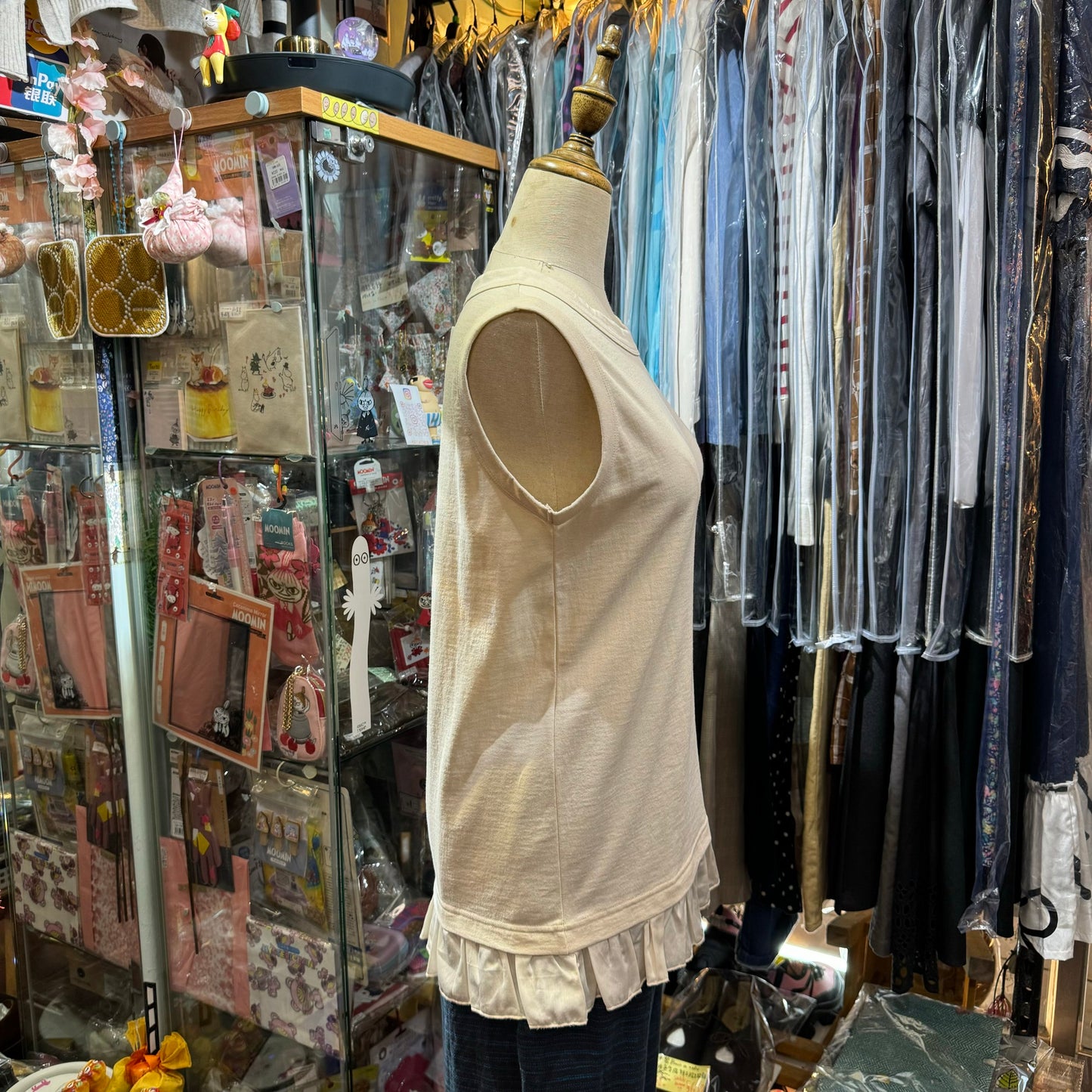 Sale- Nouvelles Du Paradis Ruffles Vest, 3 Colors, made in Japan
