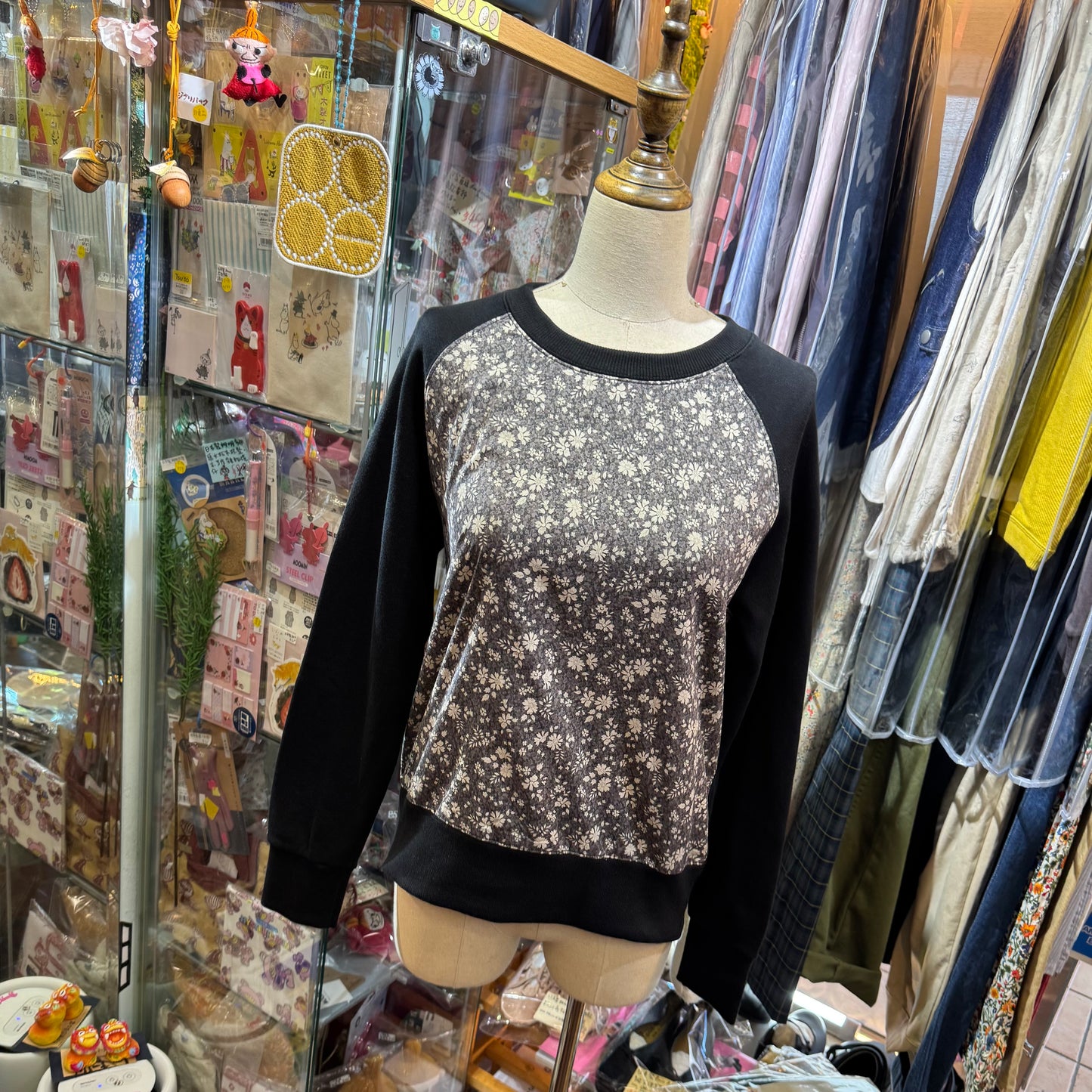 Vent d Ouest X Liberty London Black Sweatshirt, made in Japan