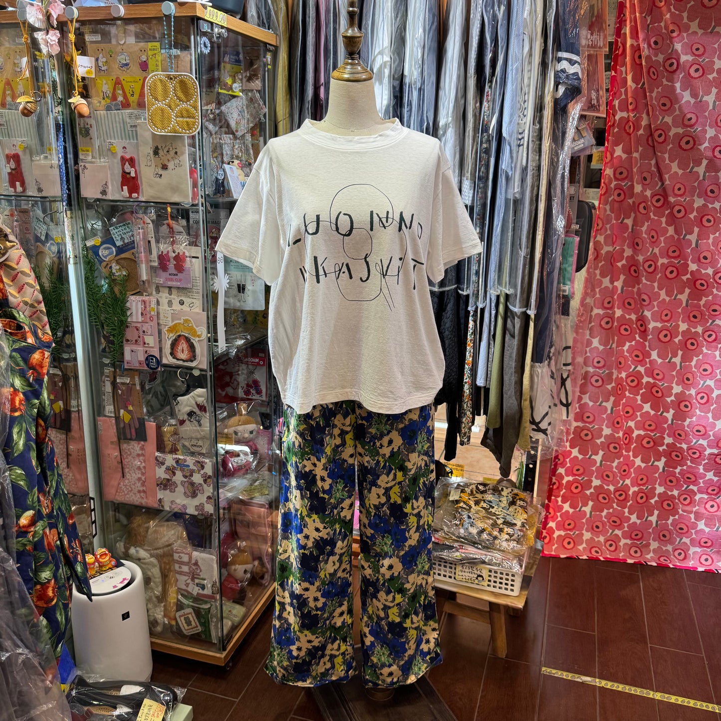 Tumugu LUONNONKASVIT (Finnish) T-shirt, 4 Colors, made in Japan