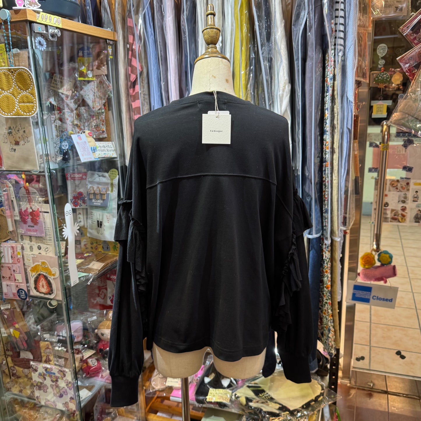 Tumugu Black Frill Sweatshirt, made in Japan