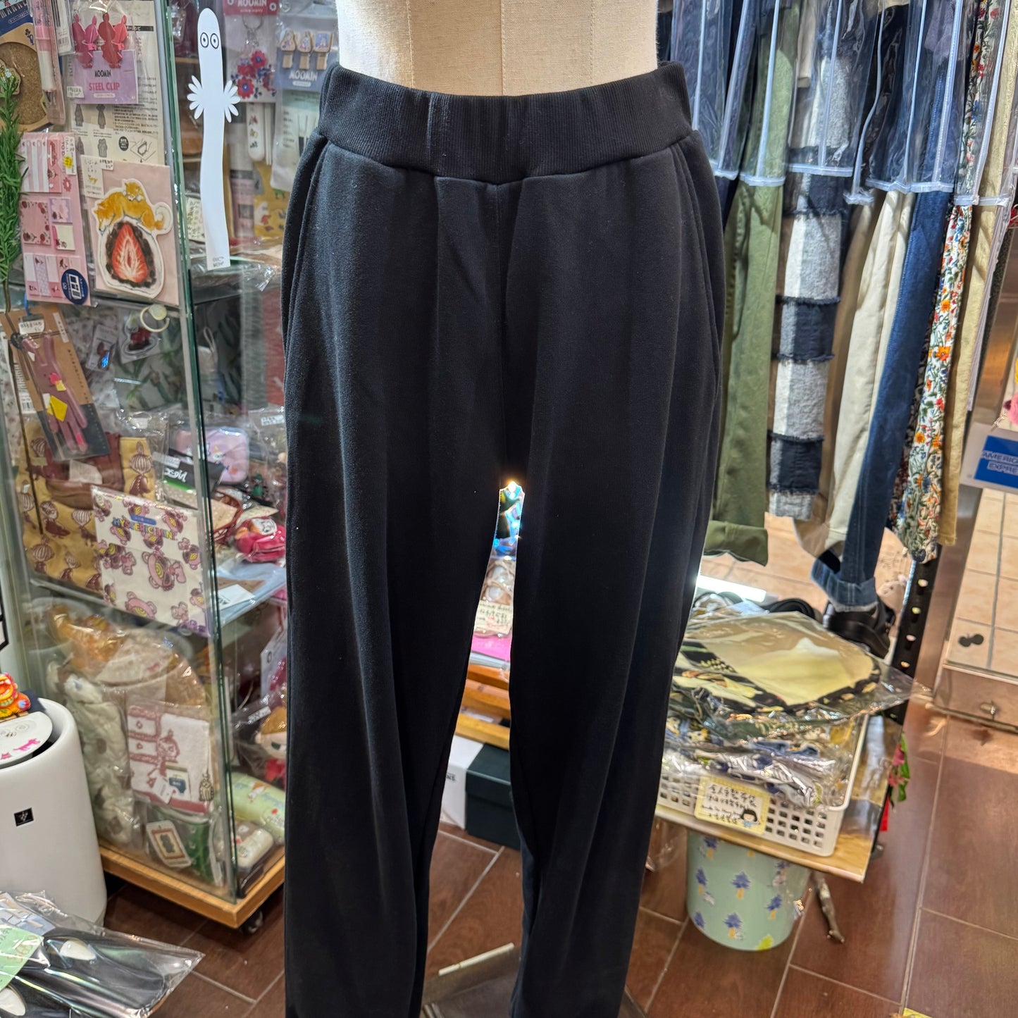 (g) Black Joggers Pants, made in Japan