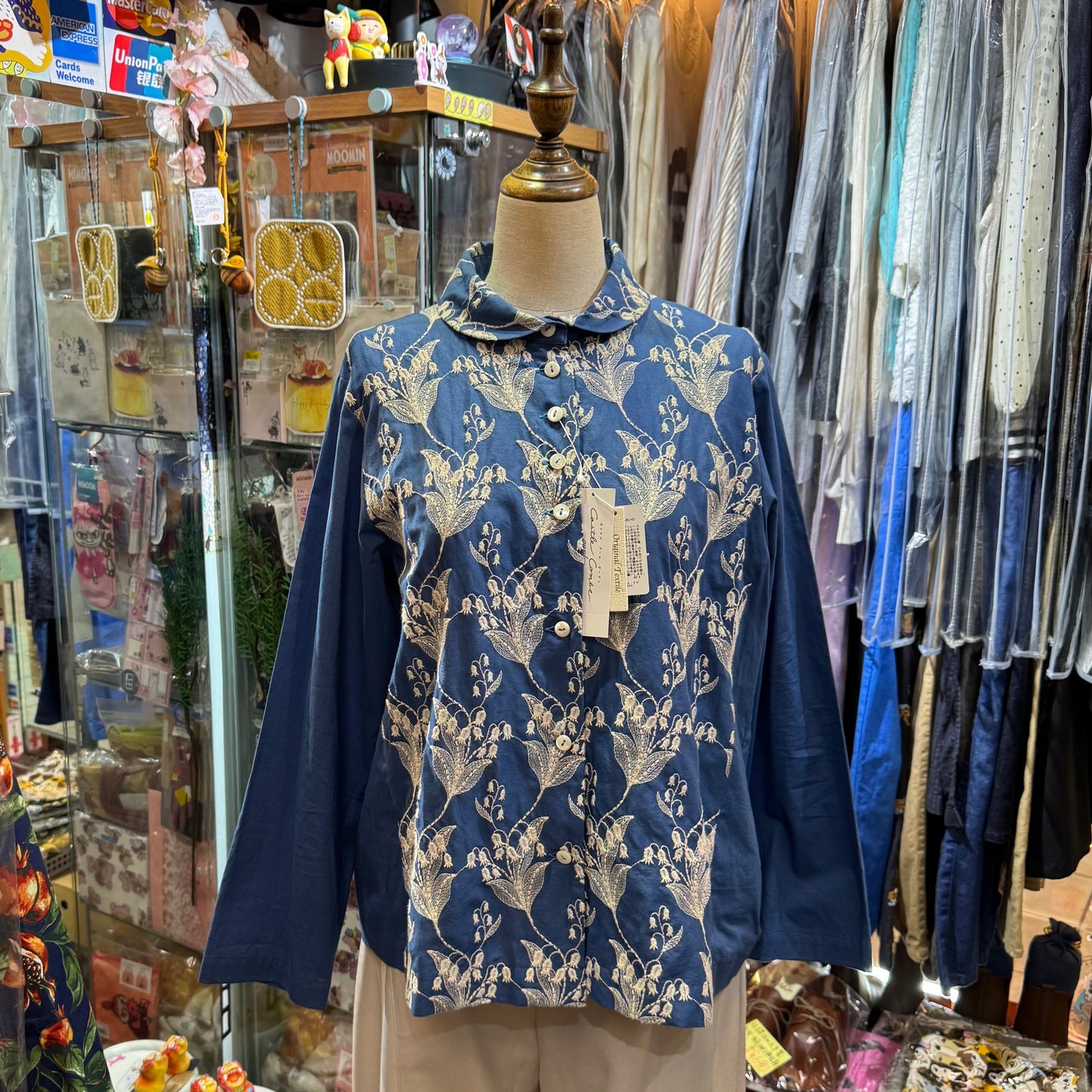 Castle Combre ... Lily of the Valley Embroidery Blue Shirt, made in Japan