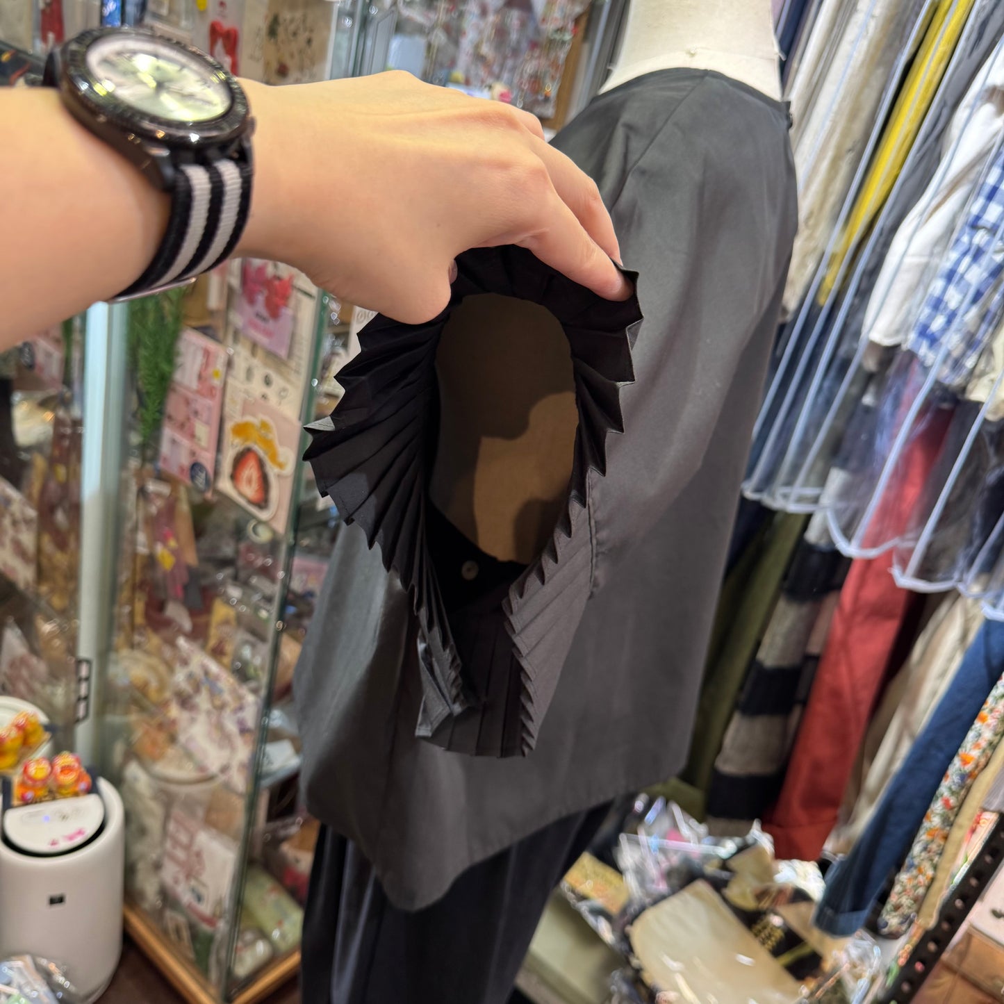 Mizuiro Ind Black Frill Top, made in Japan