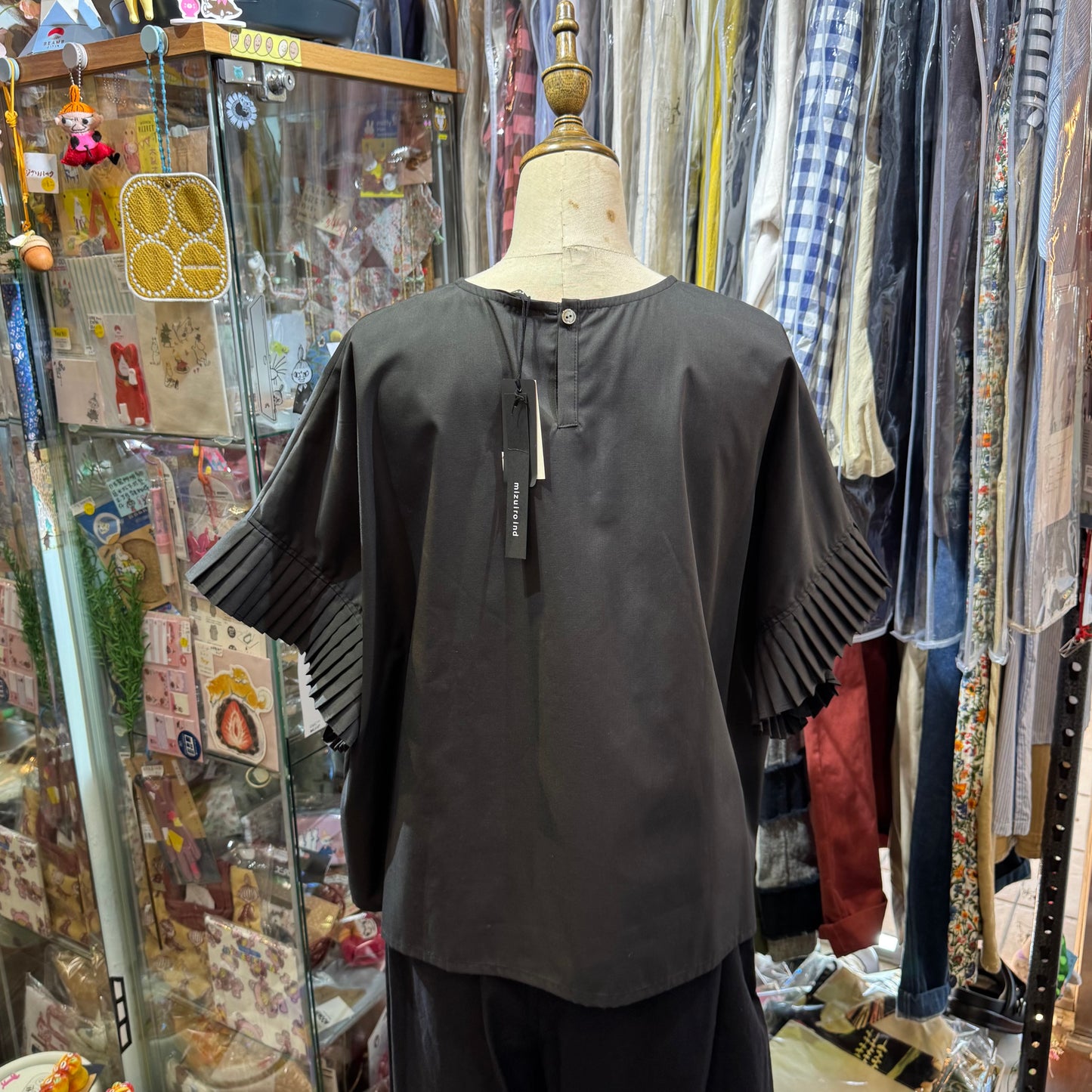 Mizuiro Ind Black Frill Top, made in Japan