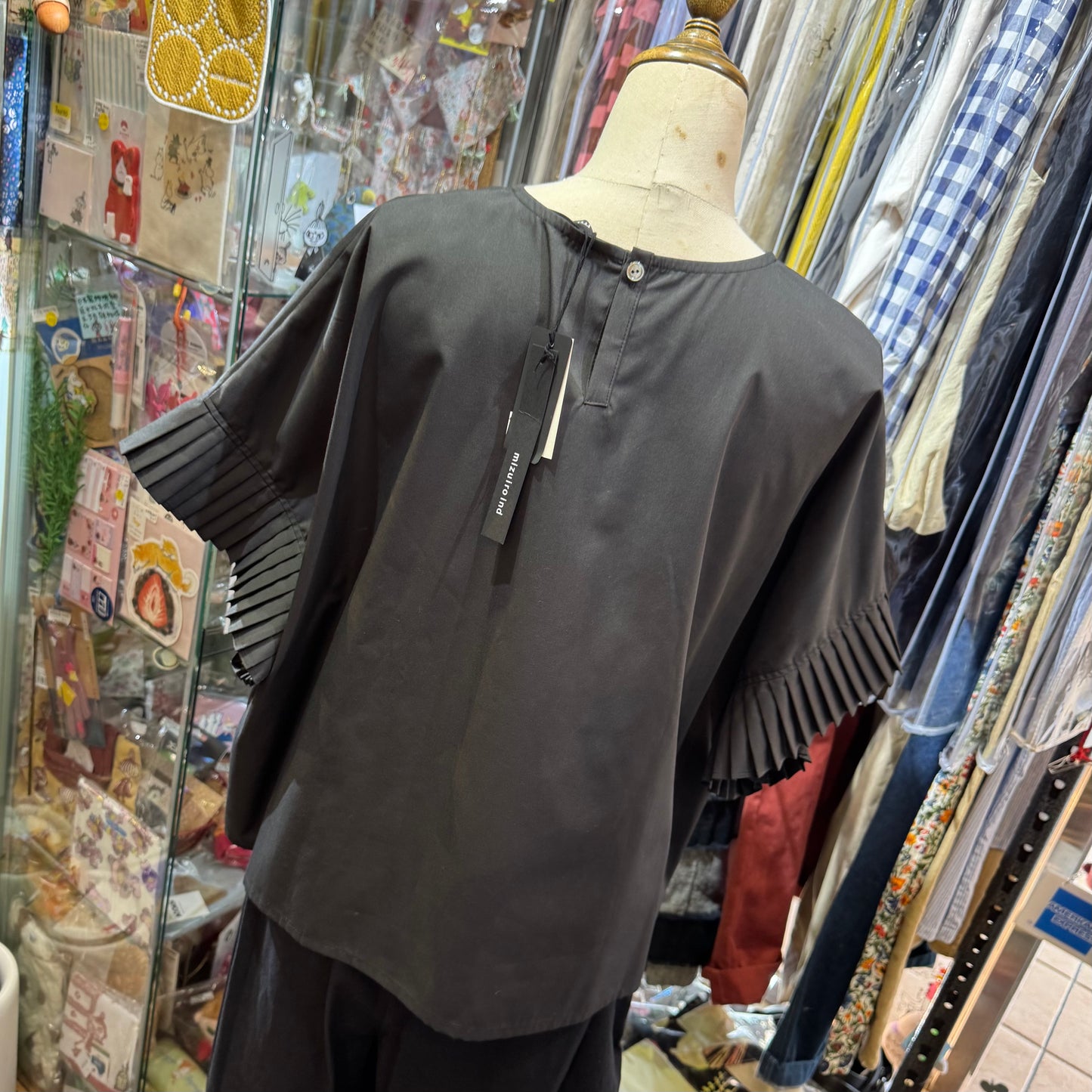 Mizuiro Ind Black Frill Top, made in Japan