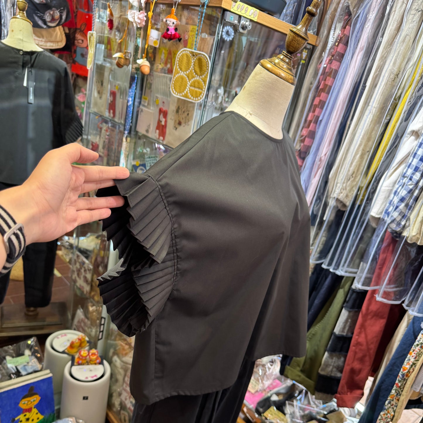 Mizuiro Ind Black Frill Top, made in Japan