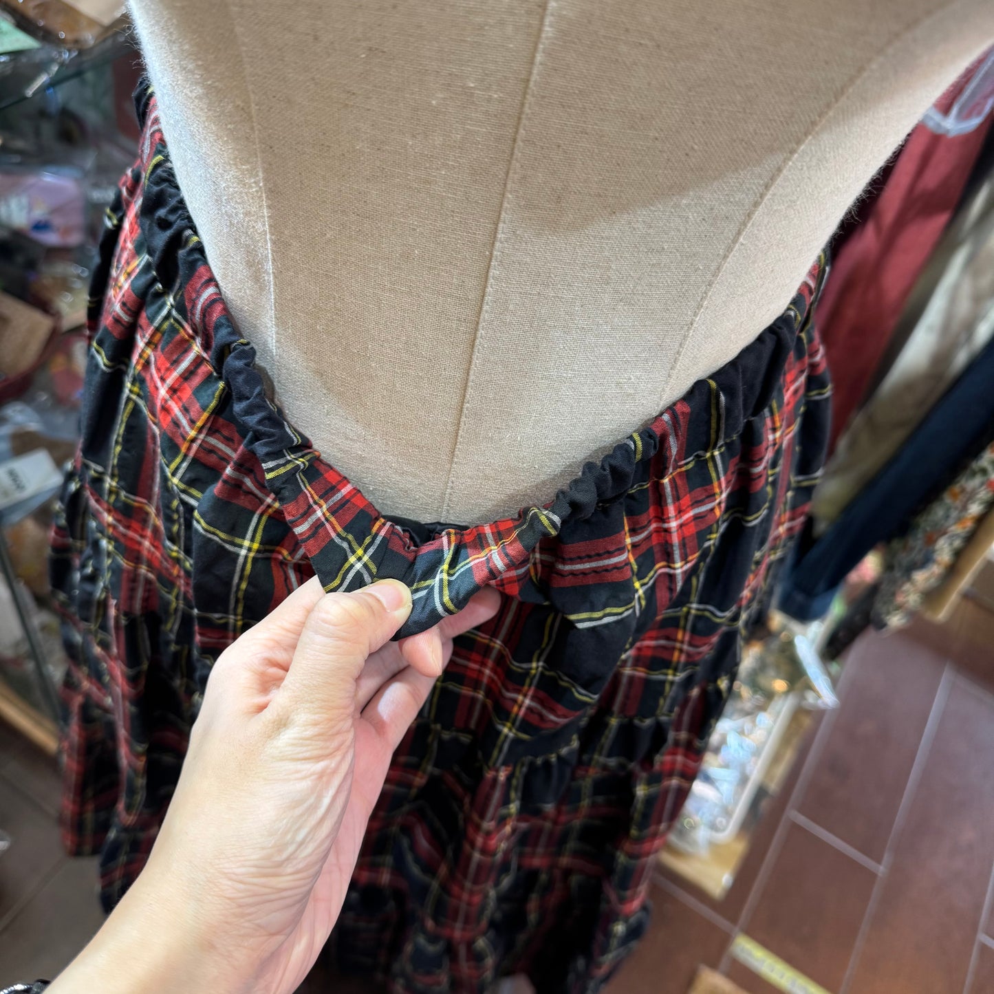 Vent d Ouest Red Checked Skirt, made in Japan