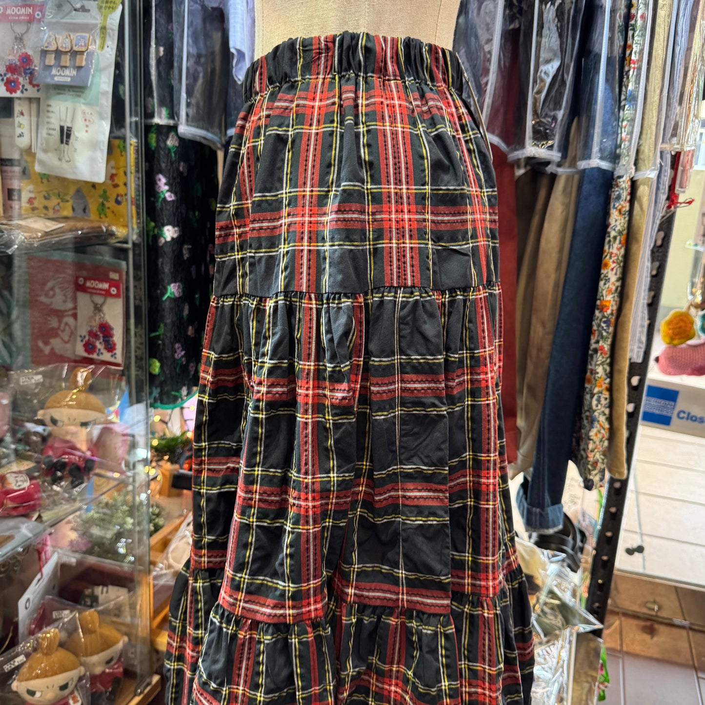 Vent d Ouest Red Checked Skirt, made in Japan