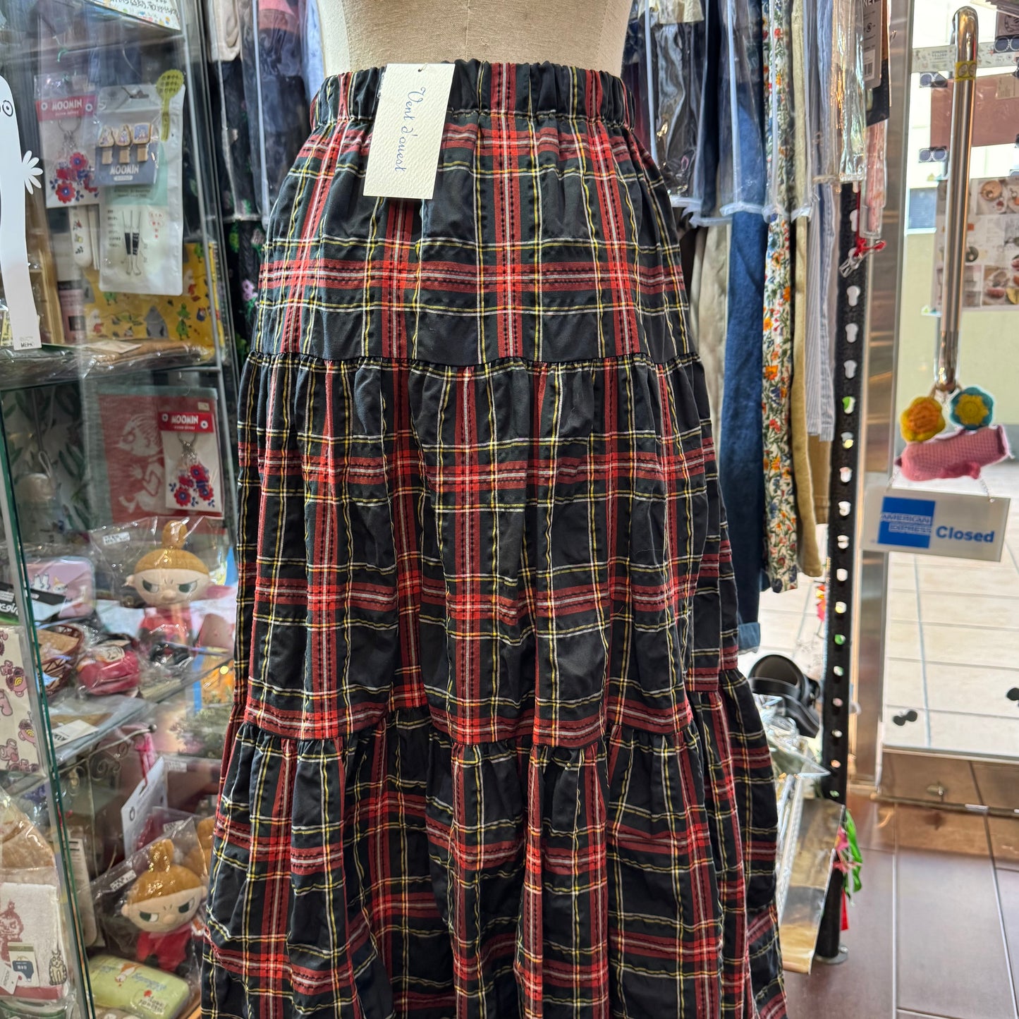 Vent d Ouest Red Checked Skirt, made in Japan