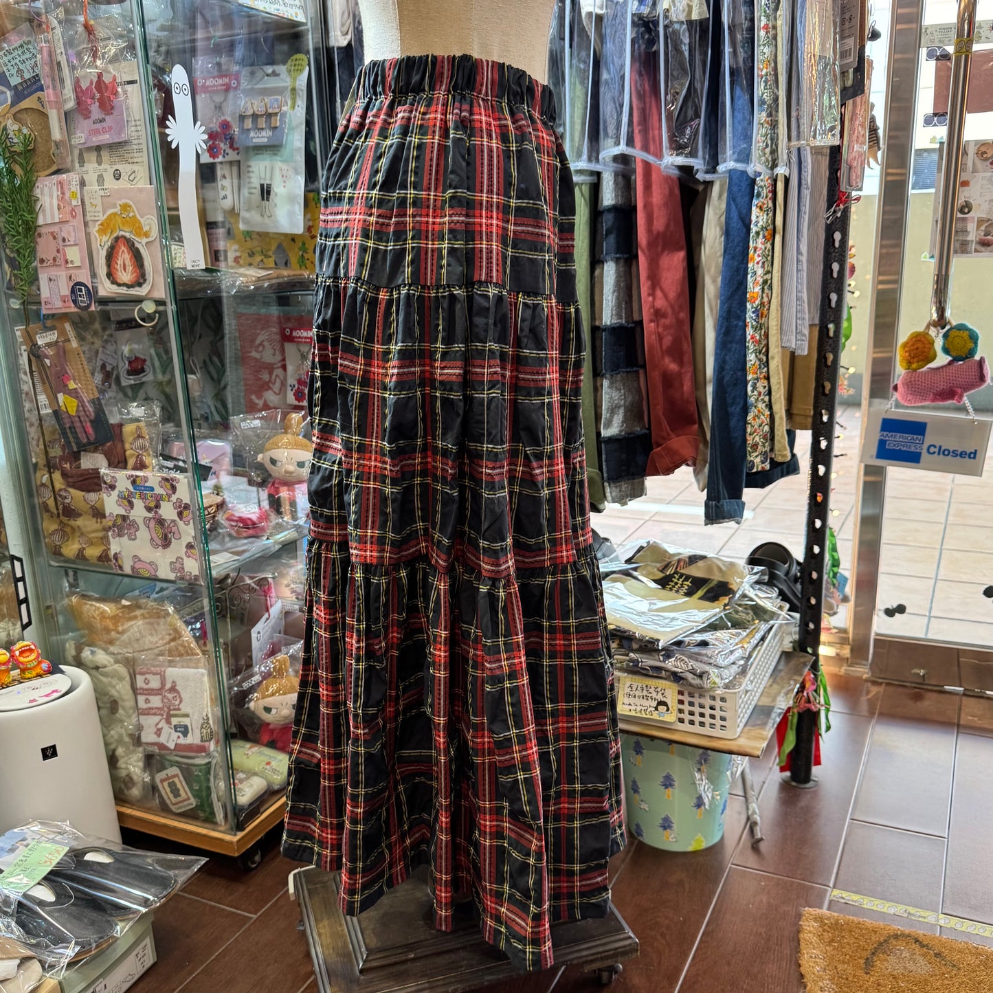 Vent d Ouest Red Checked Skirt, made in Japan