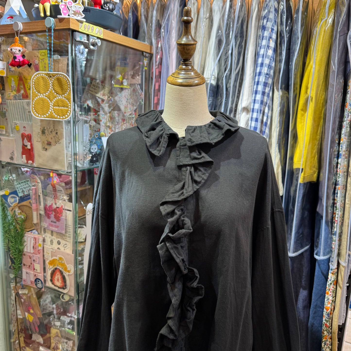 Ichi Black Frill Shirt, made in Vietnam