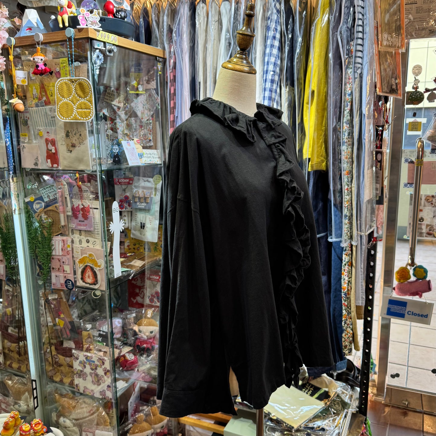Ichi Black Frill Shirt, made in Vietnam