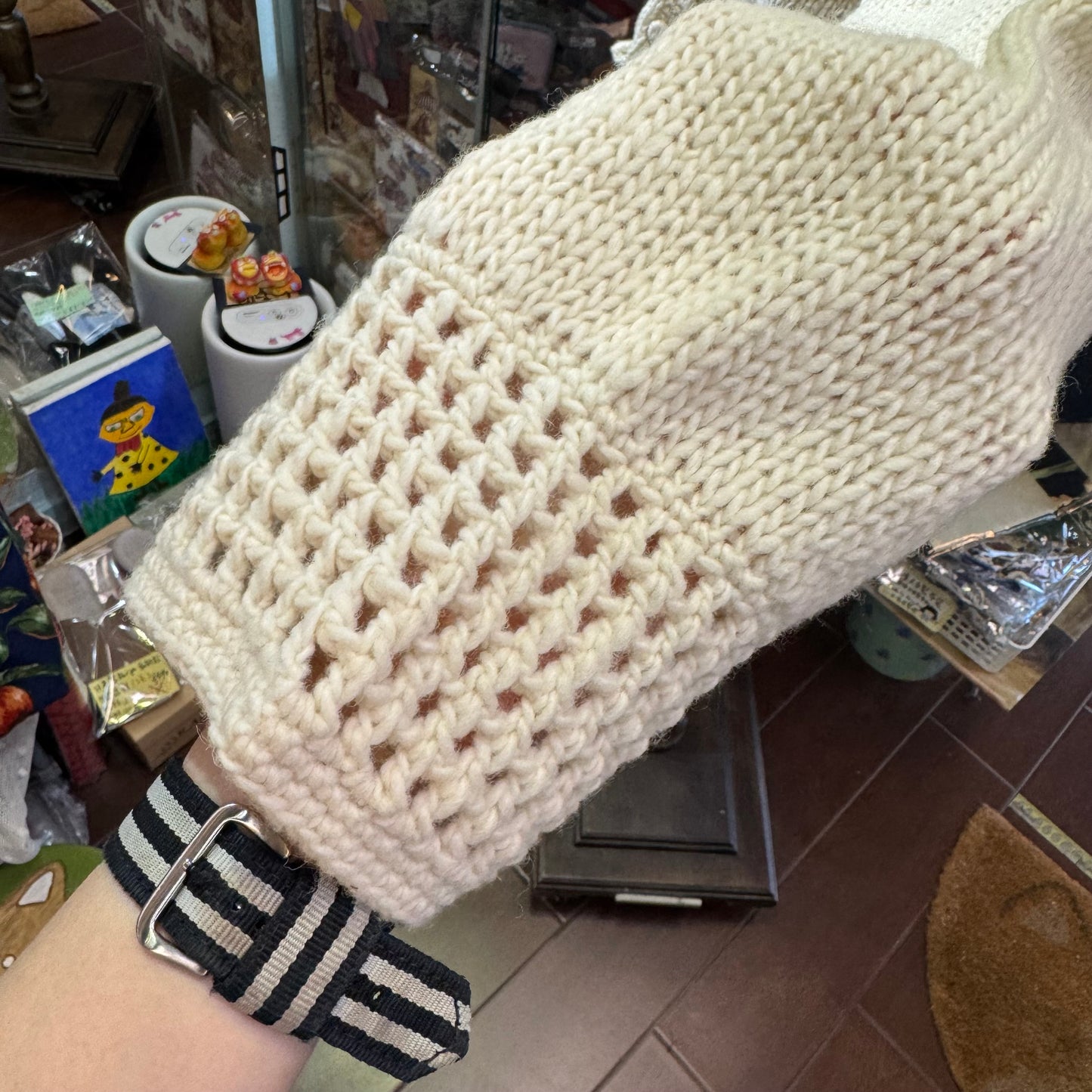 Tumugu White Hand Knit Cardigan, made in Peru