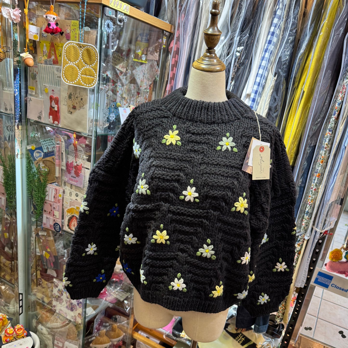 Ichi ANTIQUITES Hand Knit Embroidery Sweater, 2 Colors, made in Peru
