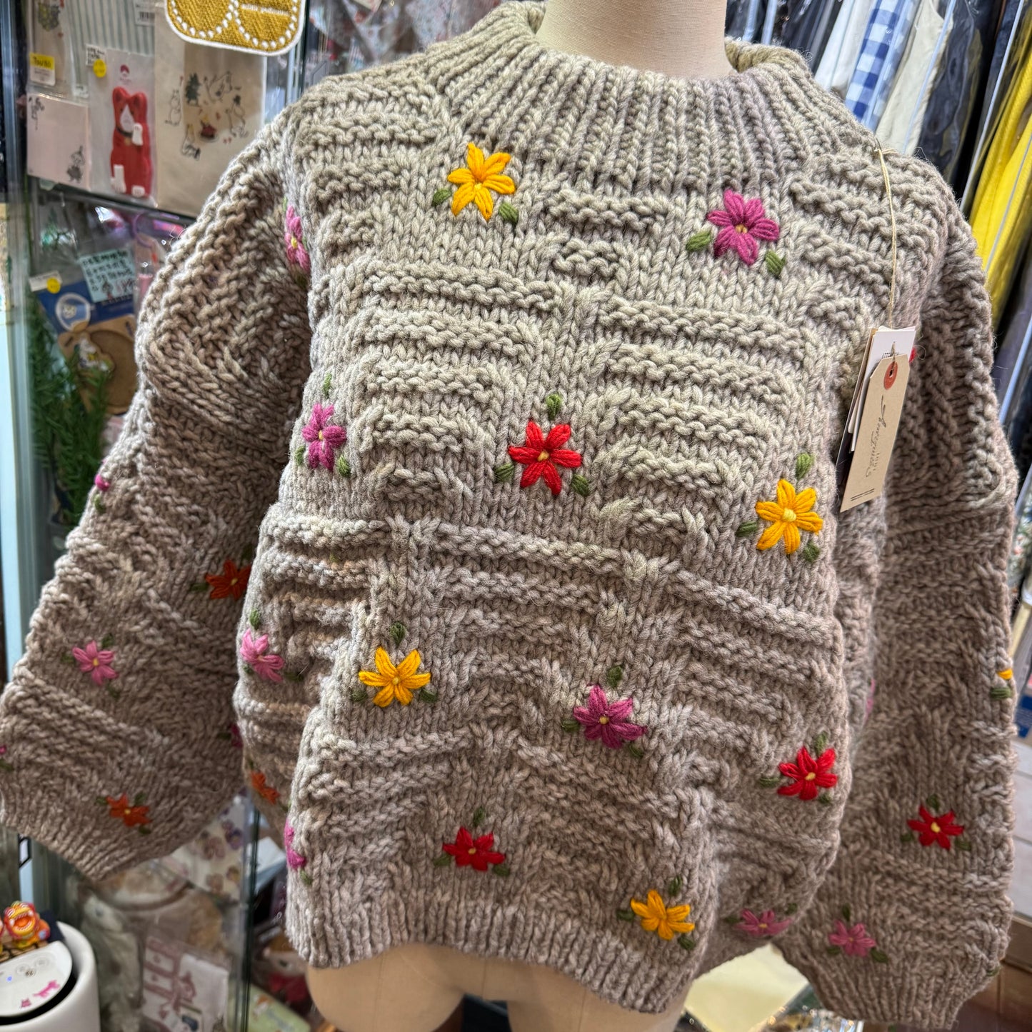 Ichi ANTIQUITES Hand Knit Embroidery Sweater, 2 Colors, made in Peru