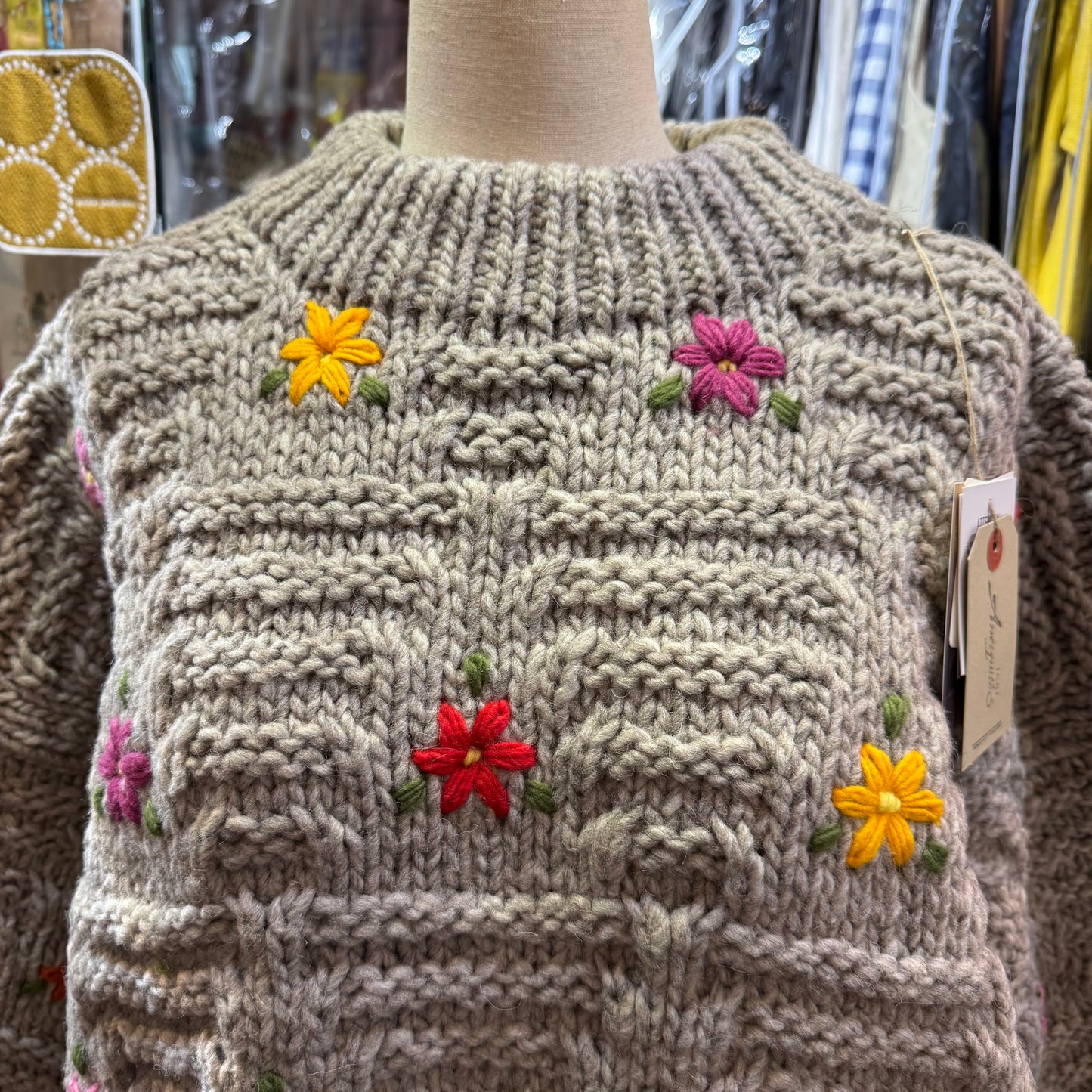 Ichi ANTIQUITES Hand Knit Embroidery Sweater, 2 Colors, made in Peru