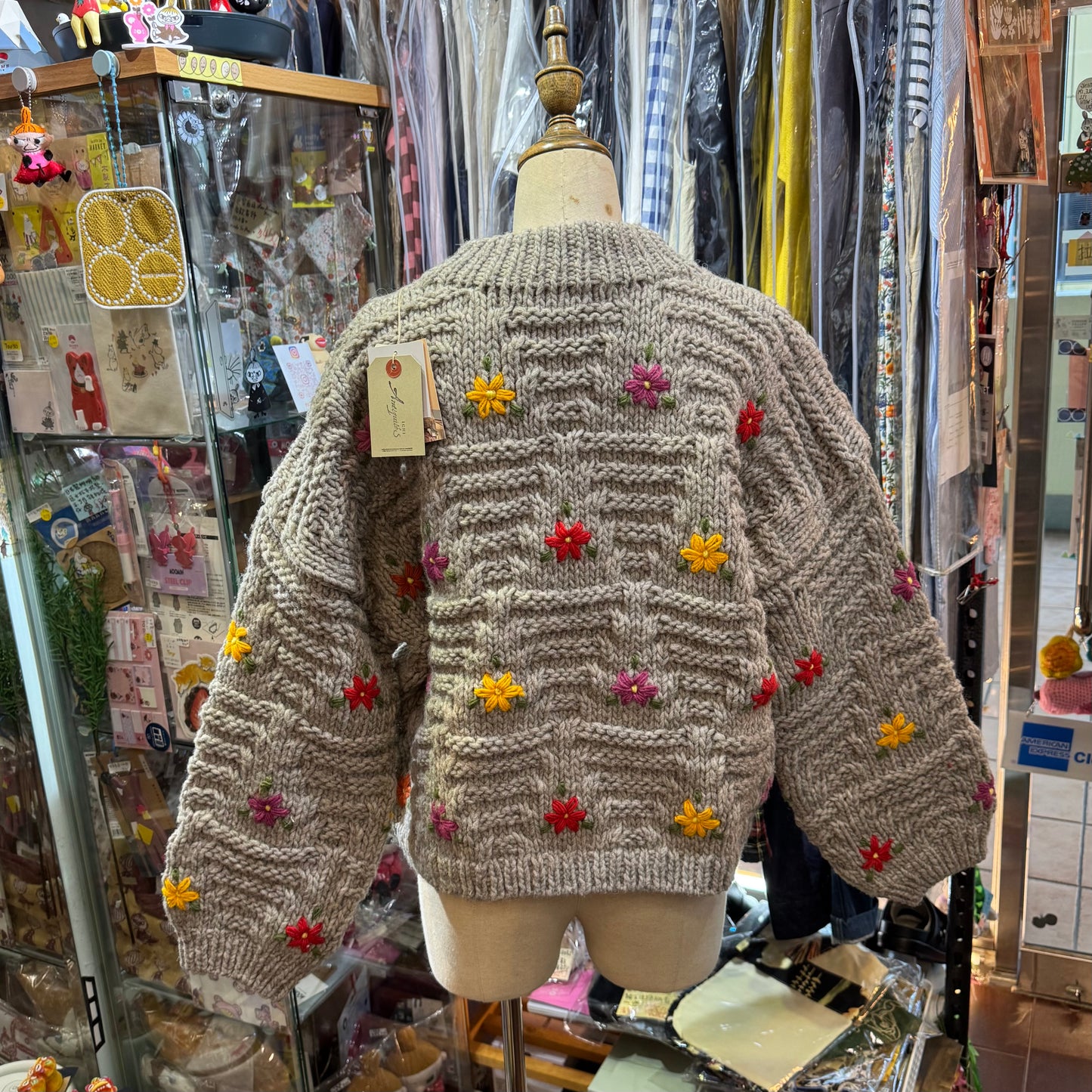Ichi ANTIQUITES Hand Knit Embroidery Sweater, 2 Colors, made in Peru