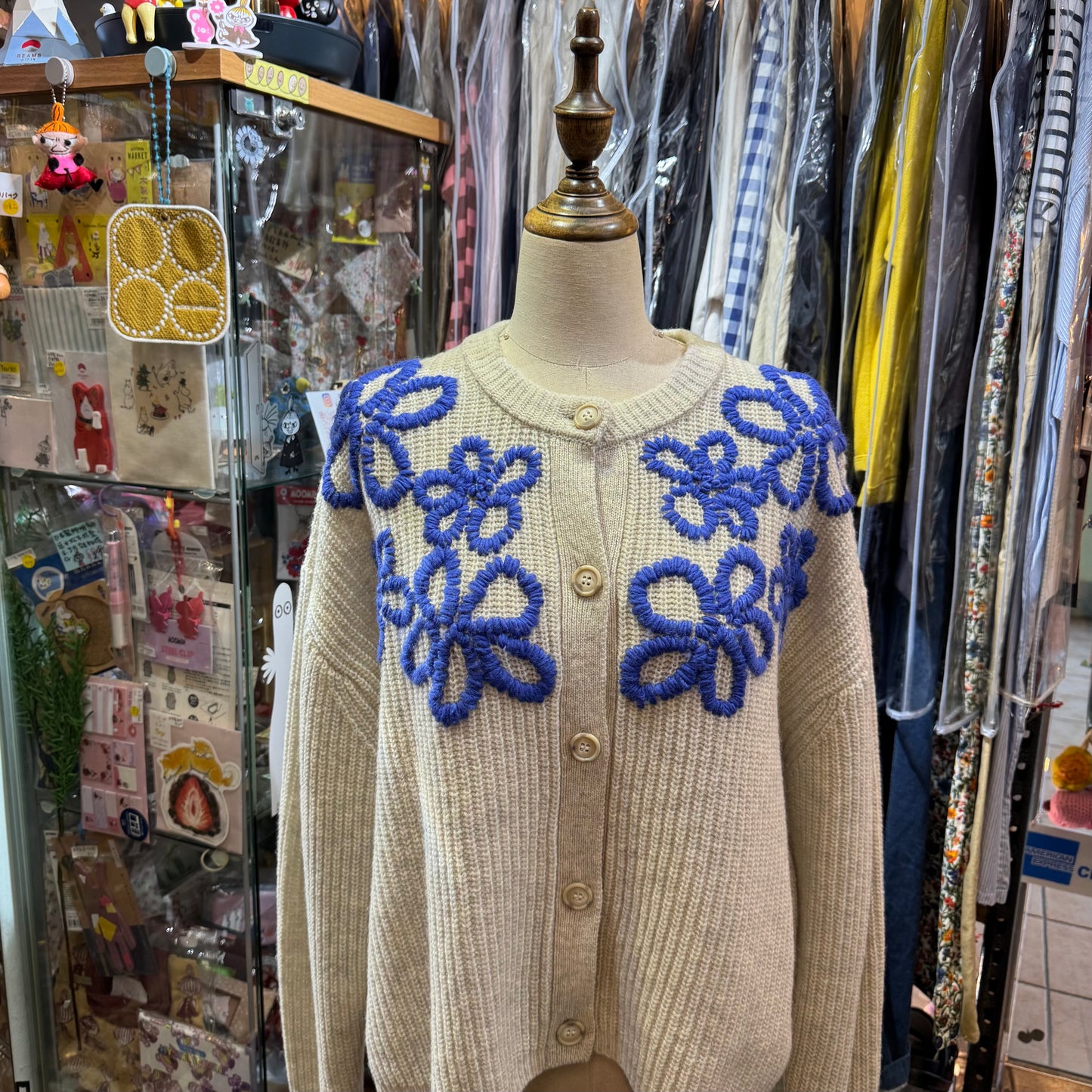 Tumugu Light Grey Flora Embroidery Cardigan