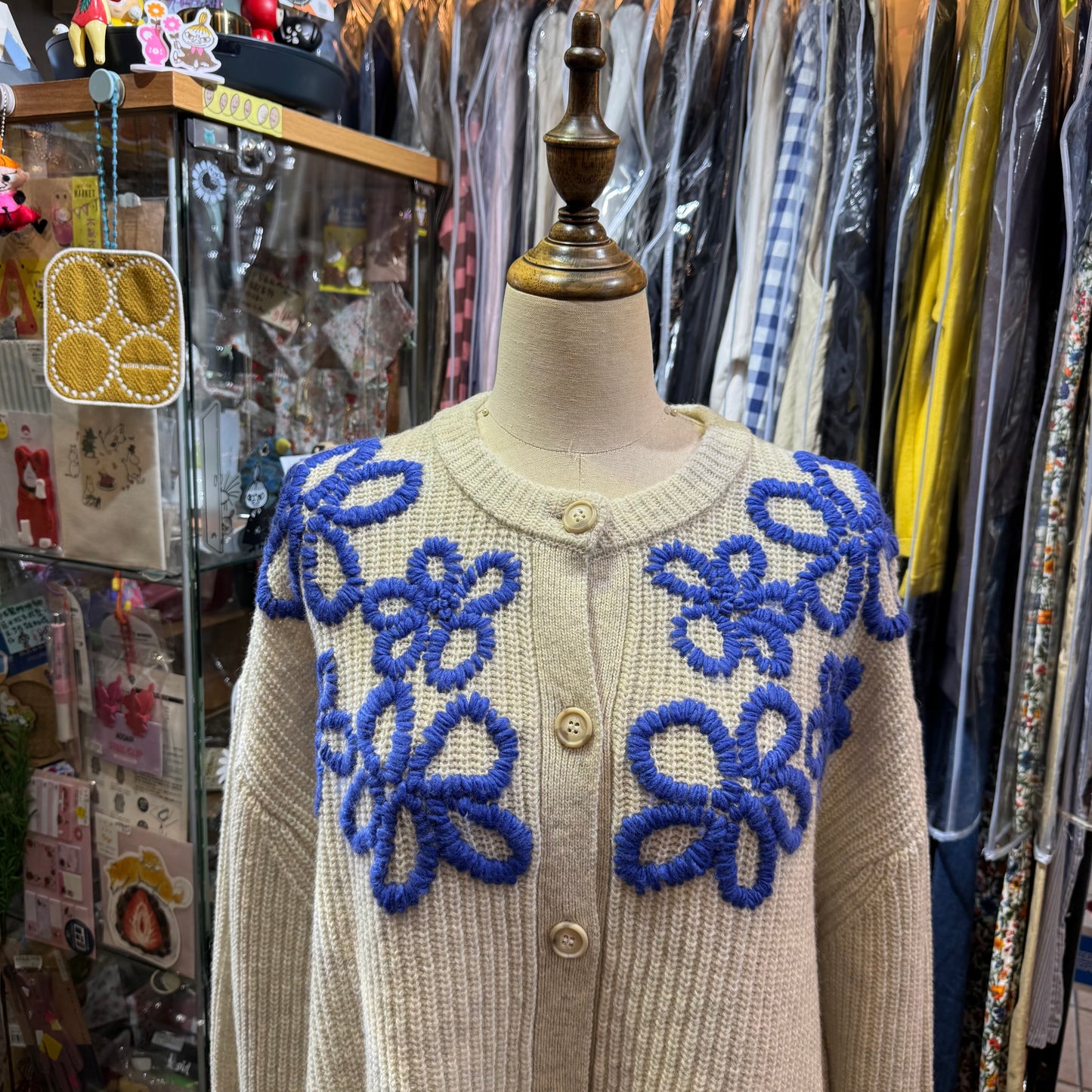 Tumugu Light Grey Flora Embroidery Cardigan