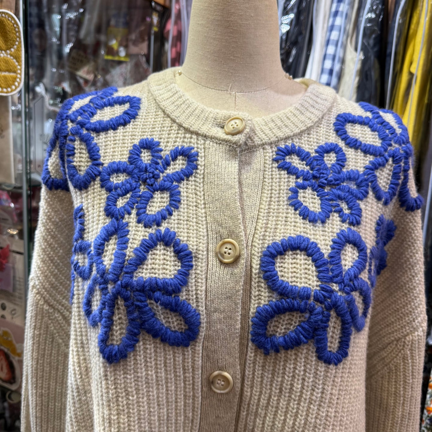 Tumugu Light Grey Flora Embroidery Cardigan