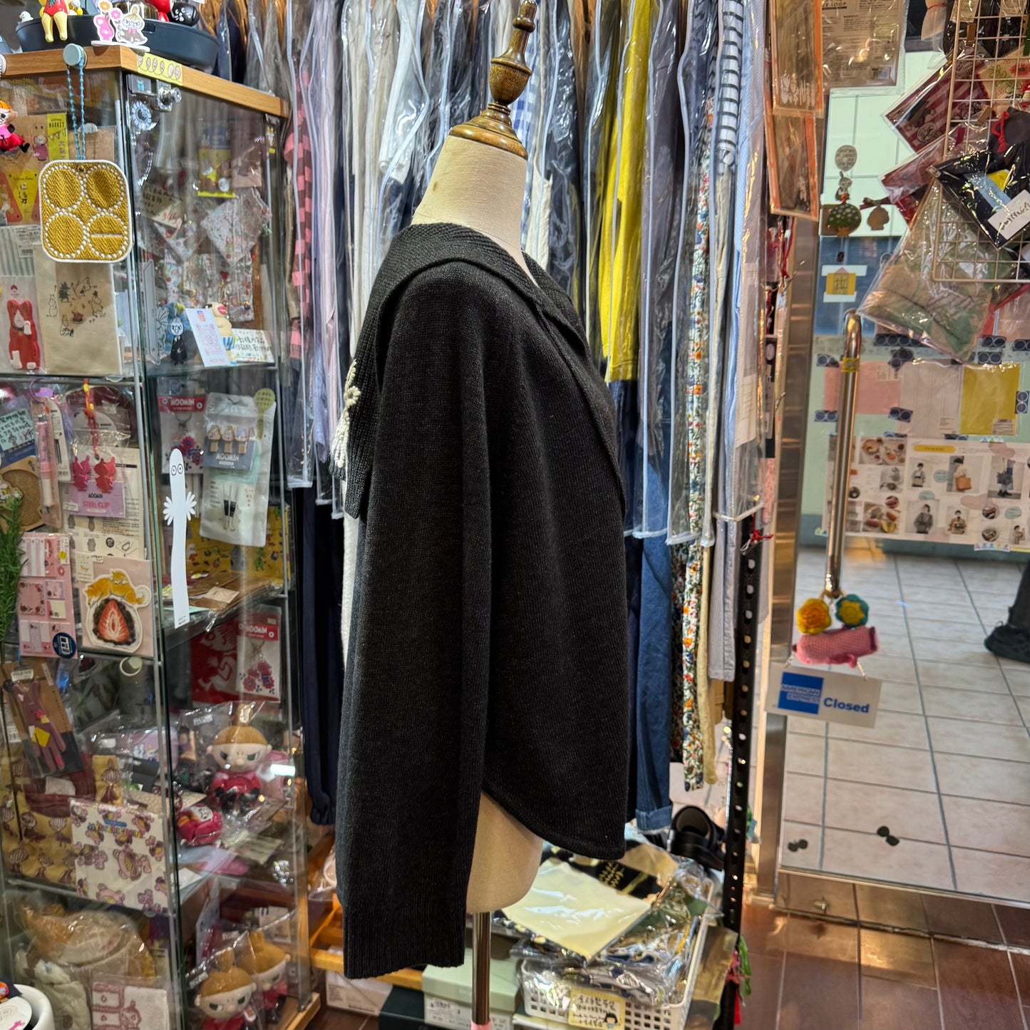 Tumugu Charcoal Embroidery Sweater
