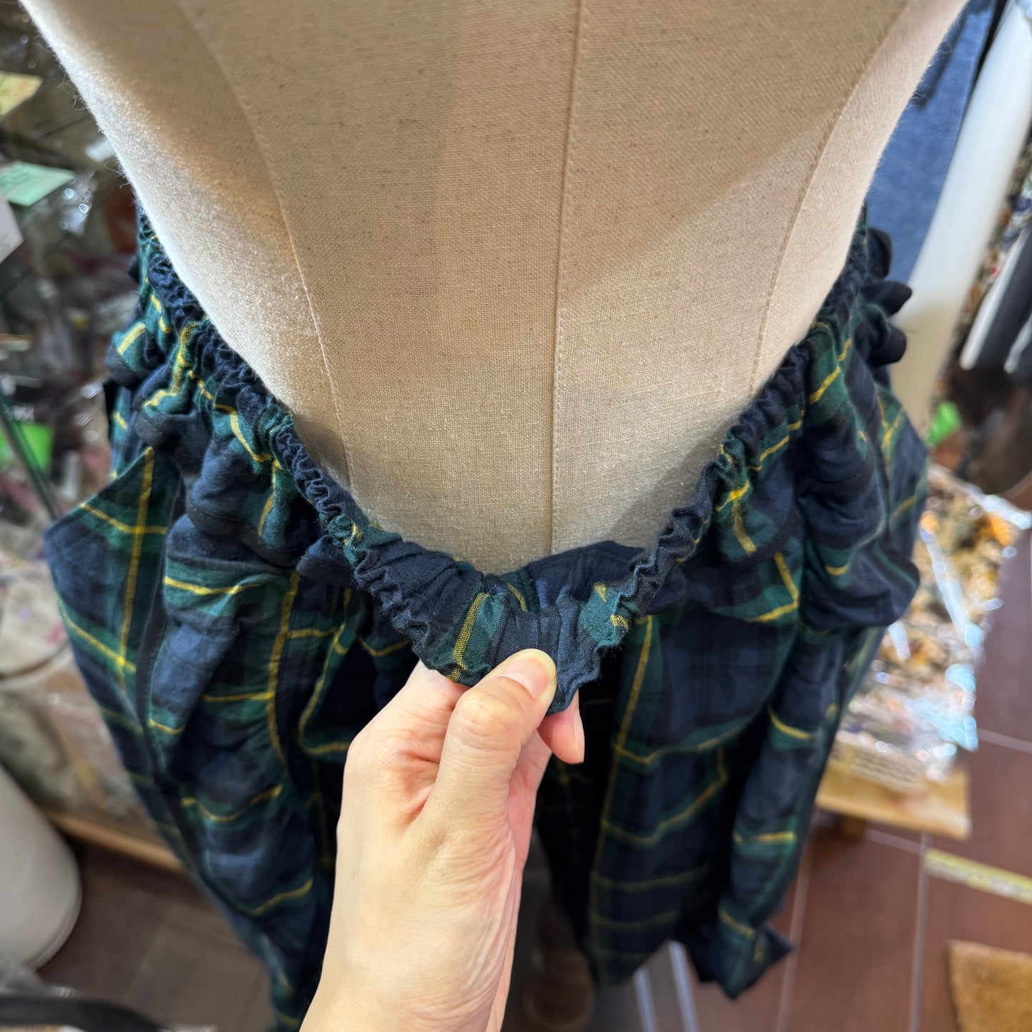 Drowse and yet… Green Checked Short Pants, made in Japan