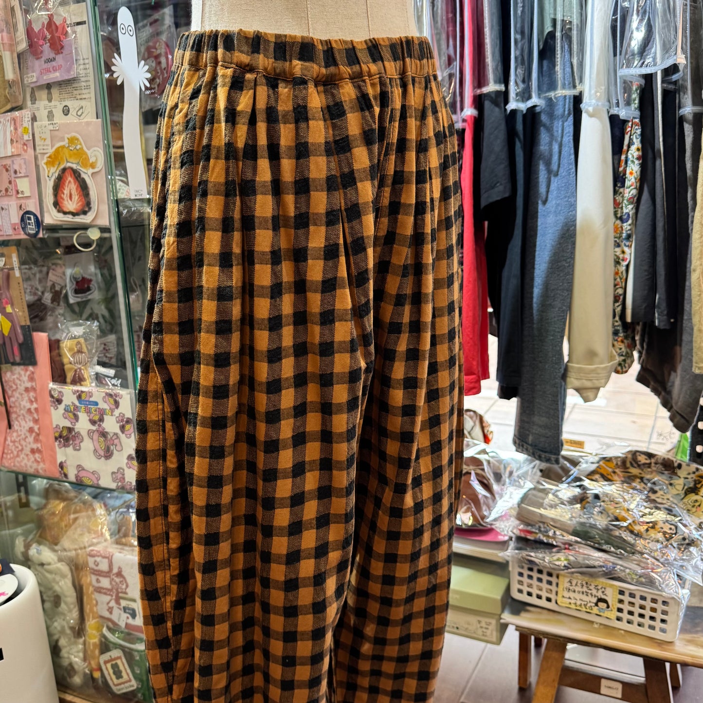 Estroislose Brown Checked Pants, made in Japan