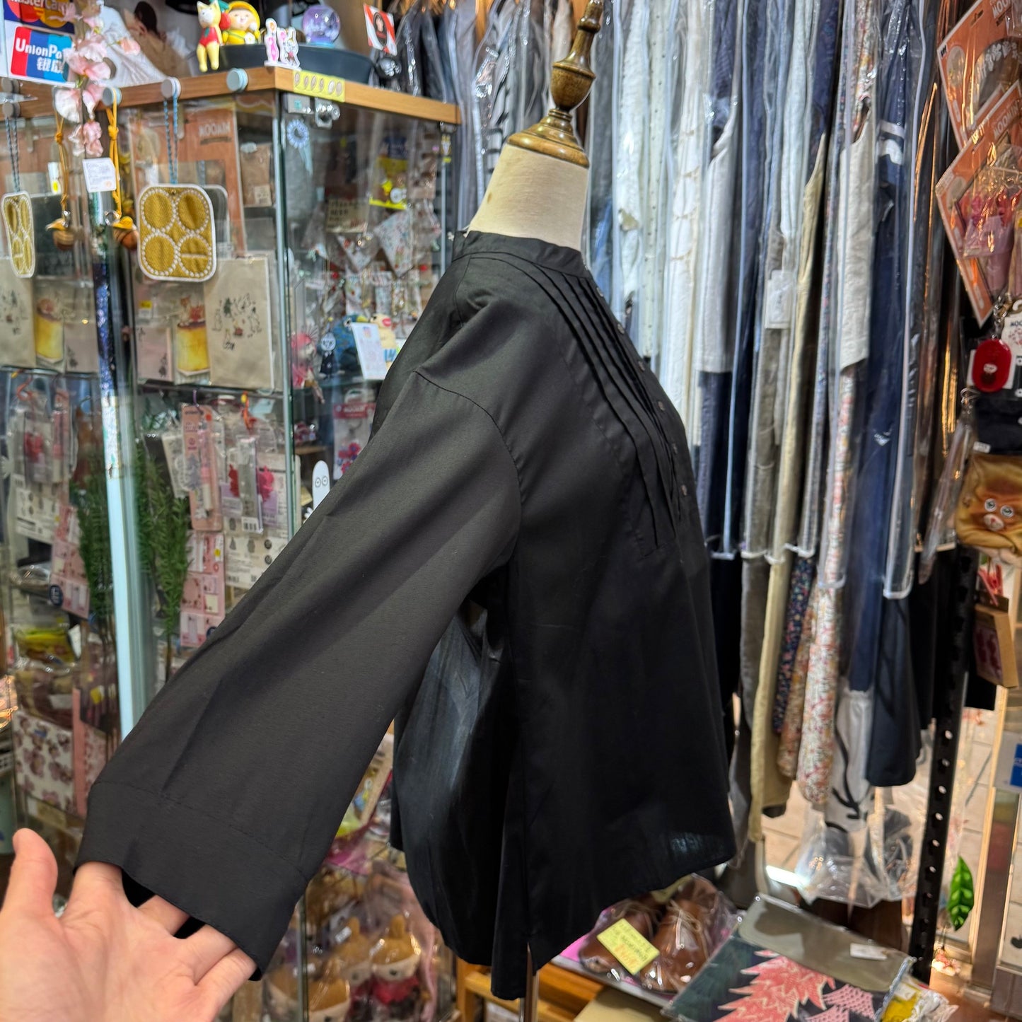 EXTRA20- Lueuf Black Shirt, made in Japan
