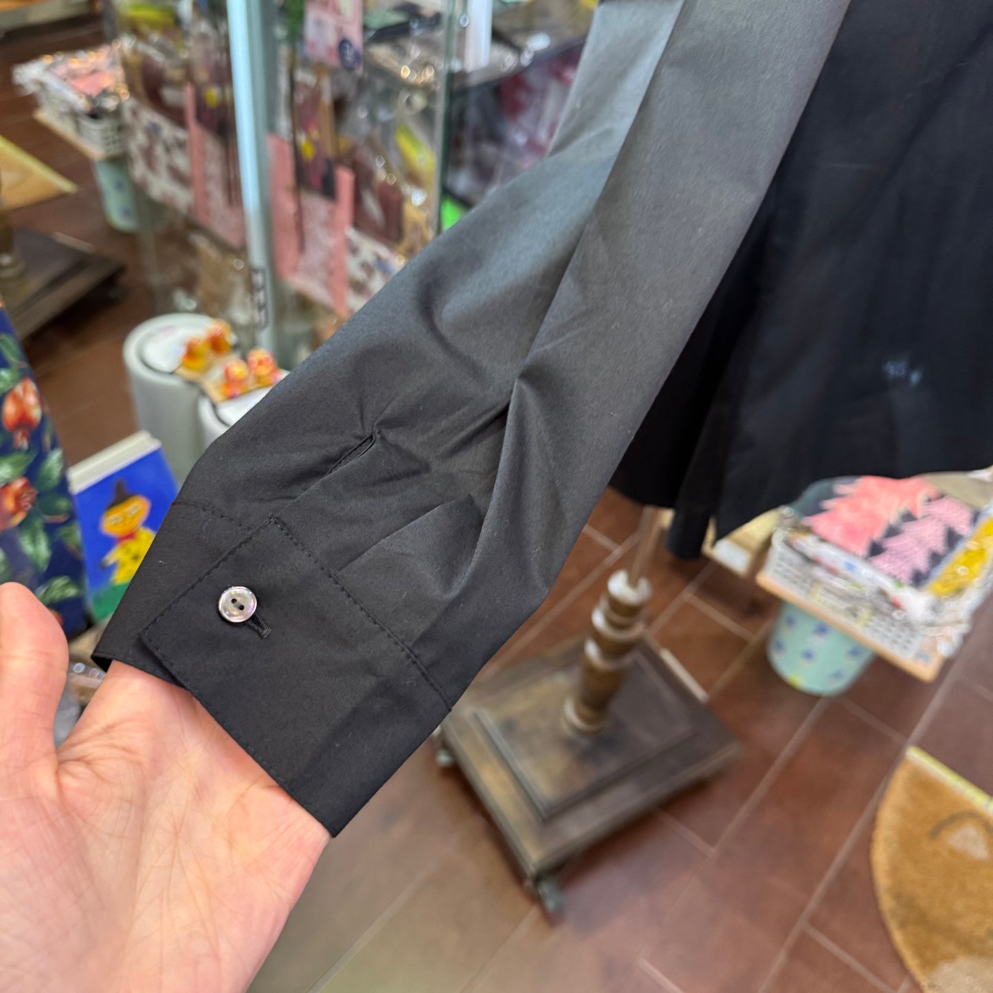 EXTRA20- Lueuf Black Shirt, made in Japan