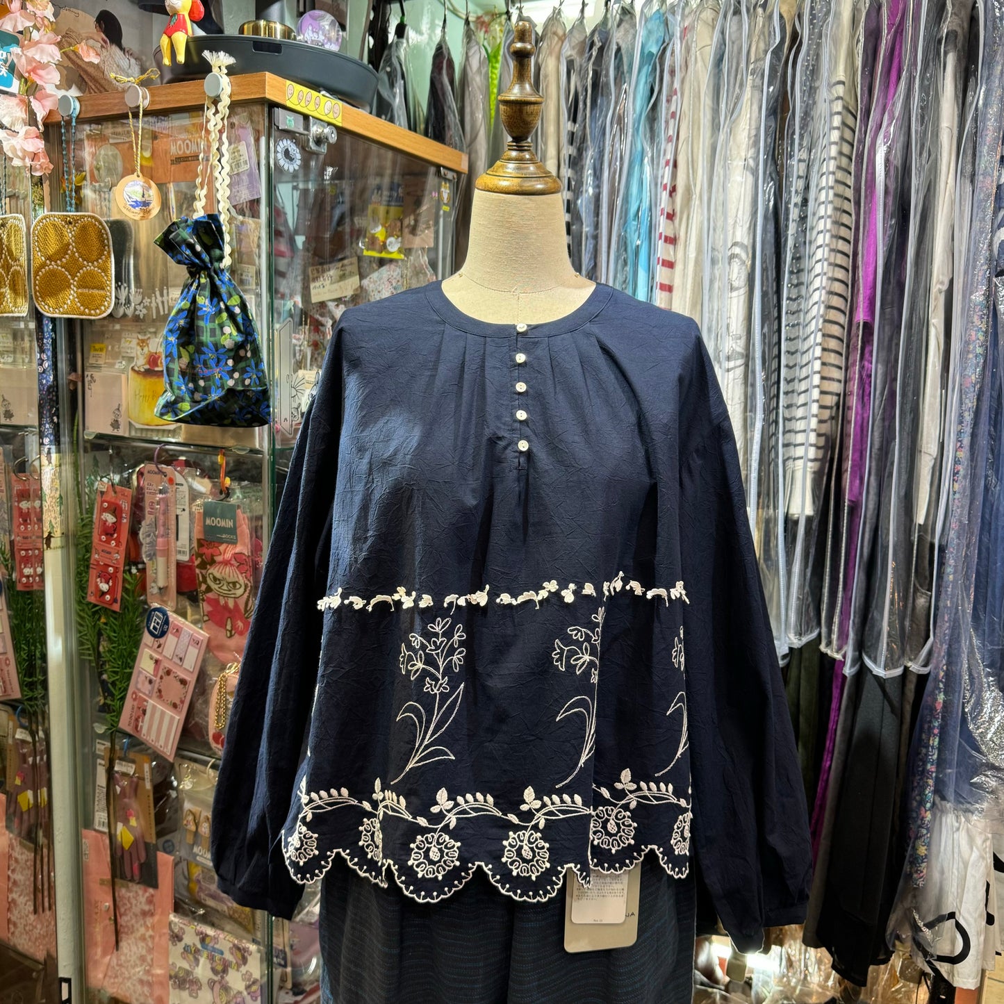 EXTRA20- Haupia Navy Embroidery Top, made in Japan