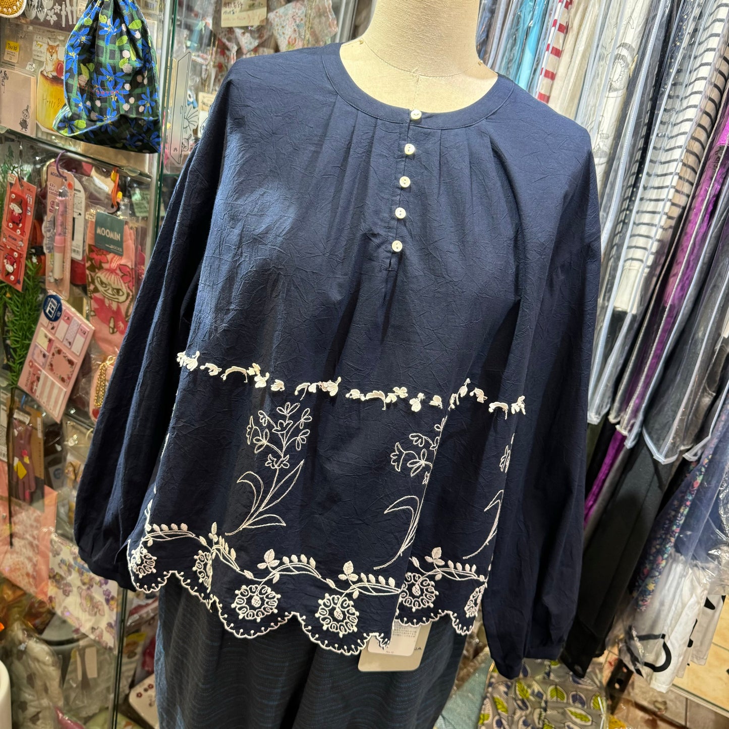 EXTRA20- Haupia Navy Embroidery Top, made in Japan
