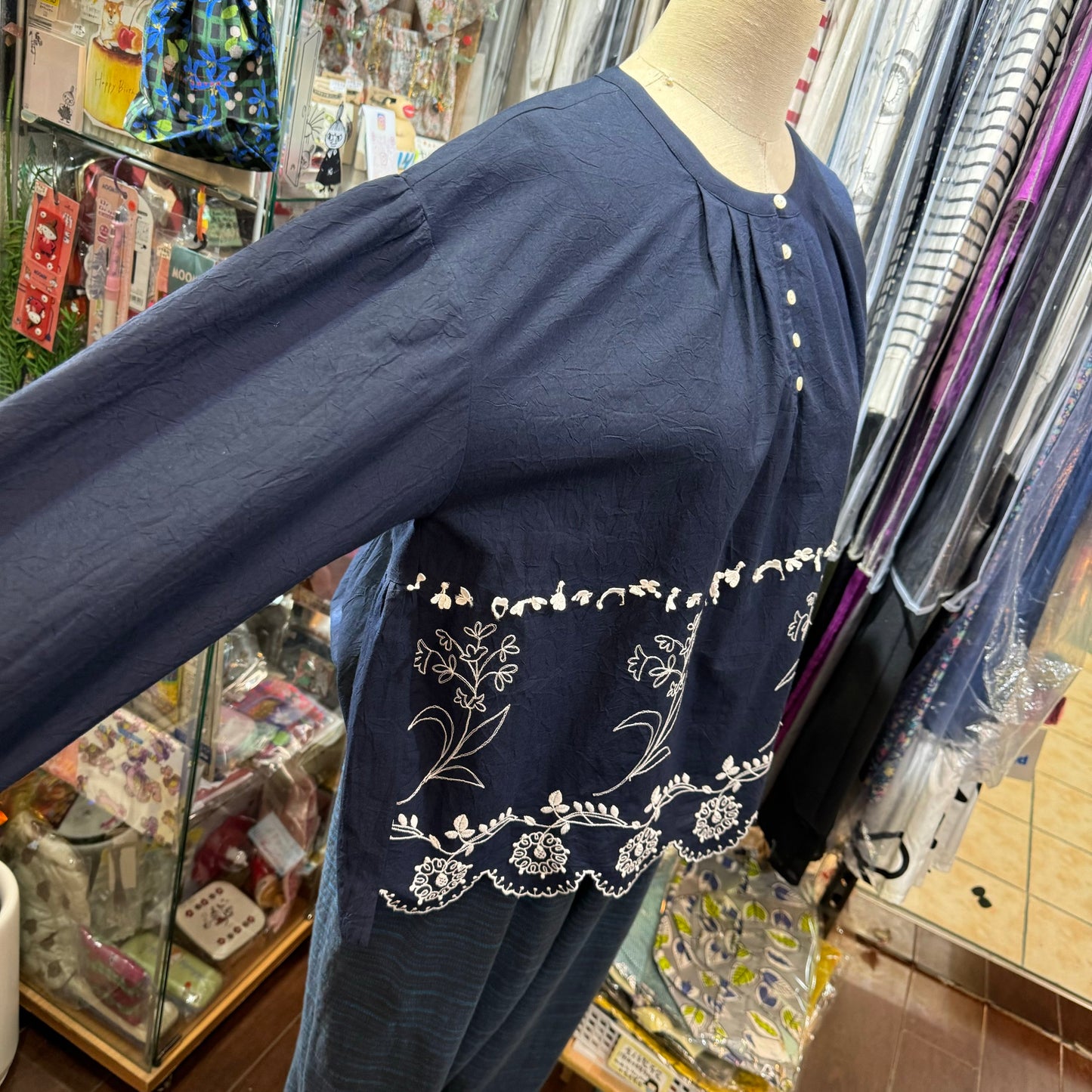 EXTRA20- Haupia Navy Embroidery Top, made in Japan